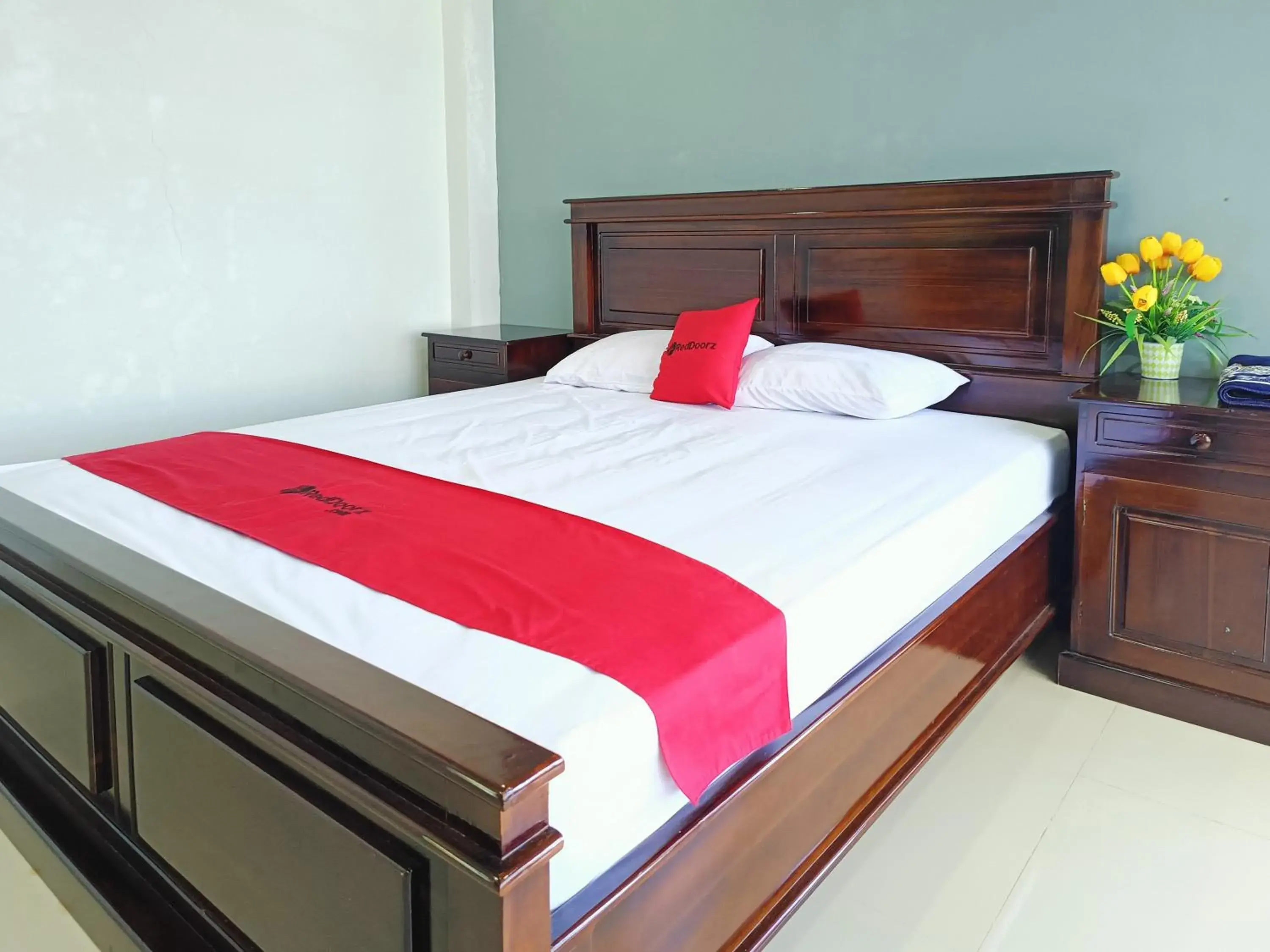 Bed in RedDoorz @ Green Homestay Syariah Baubau Bed in RedDoorz @ Green Homestay Syariah Baubau