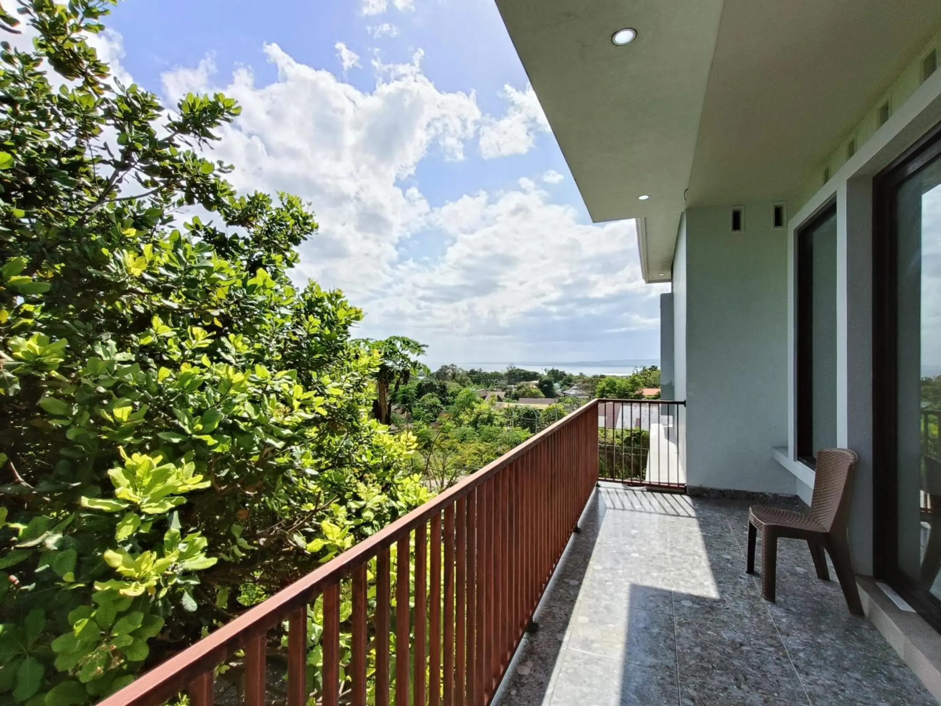 Balcony/Terrace in RedDoorz @ Green Homestay Syariah Baubau Balcony/Terrace in RedDoorz @ Green Homestay Syariah Baubau