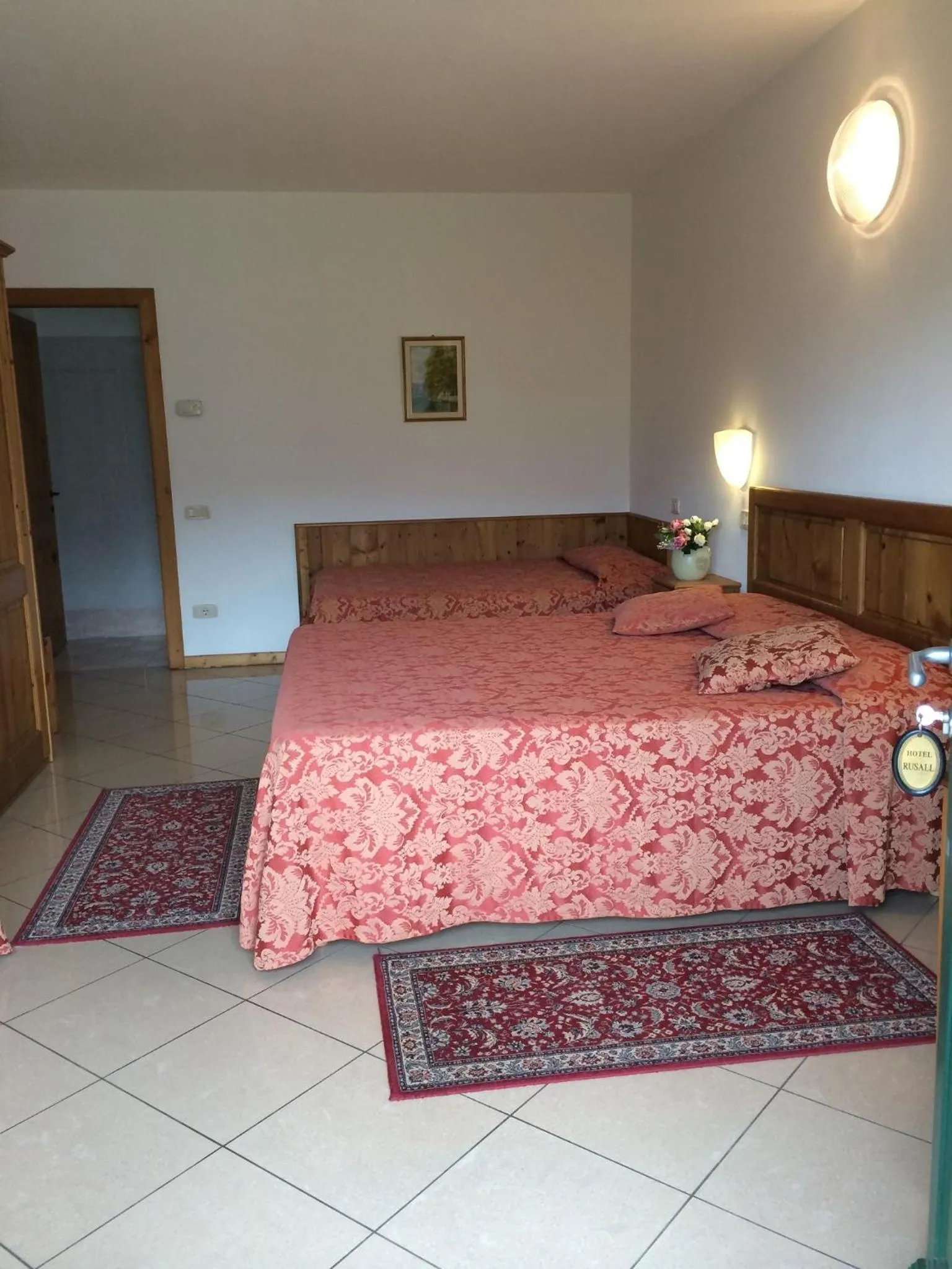 Photo of the whole room, Bed in Albergo Rusall