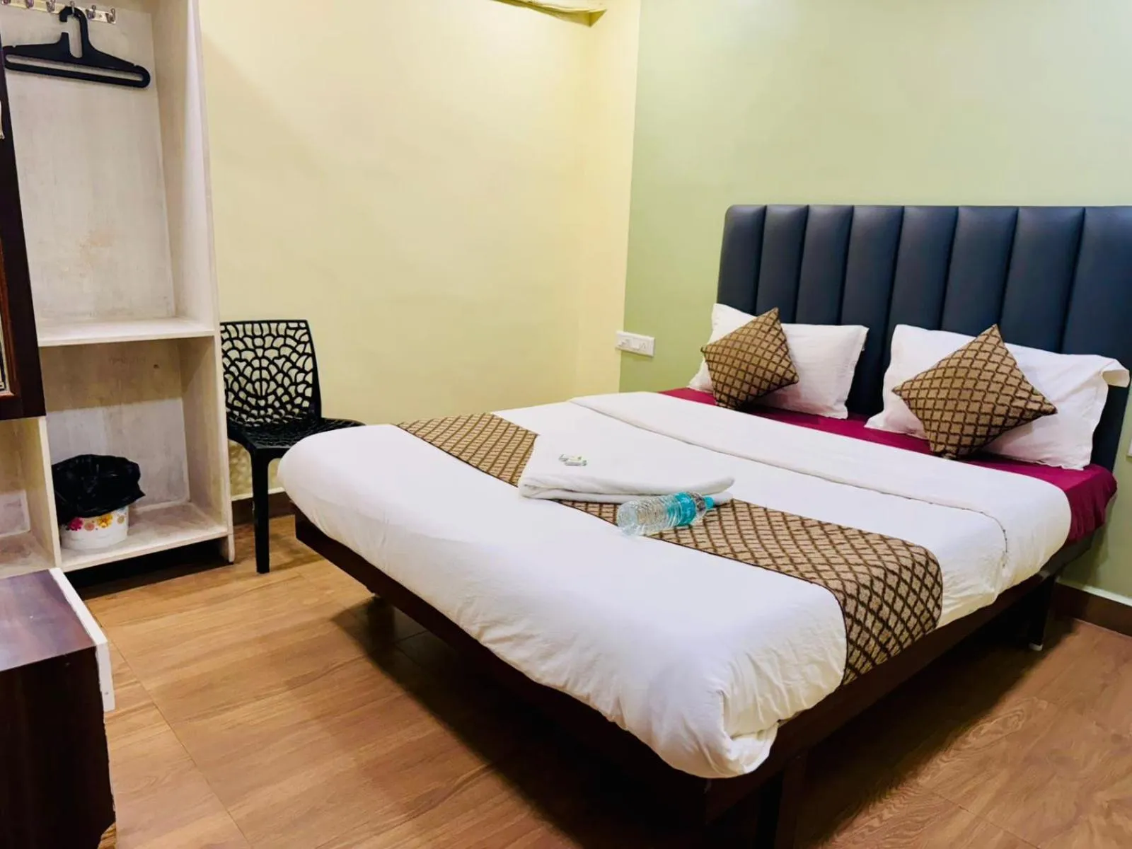 Bedroom, Bed in David Residency