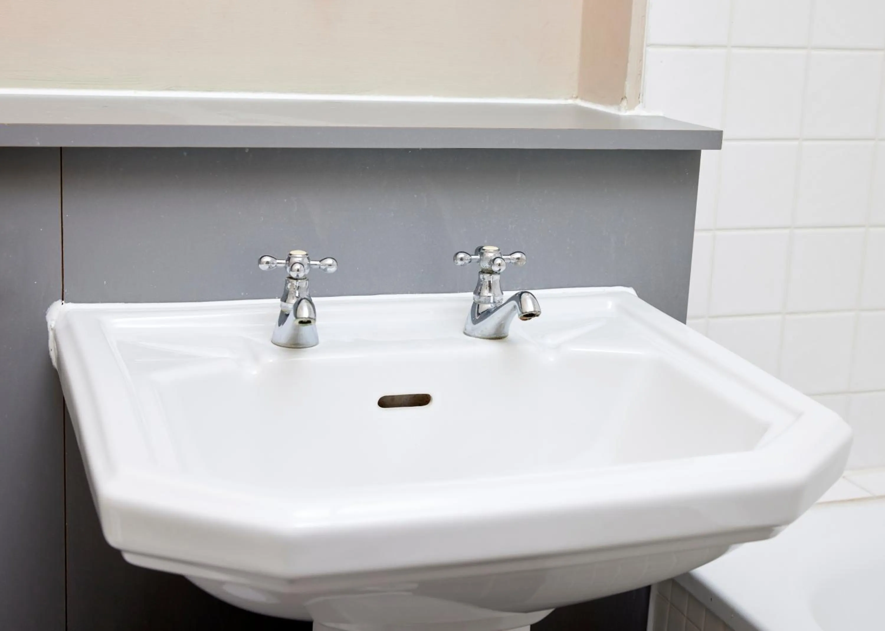 Bathroom in Fountain Inn by Greene King Inns