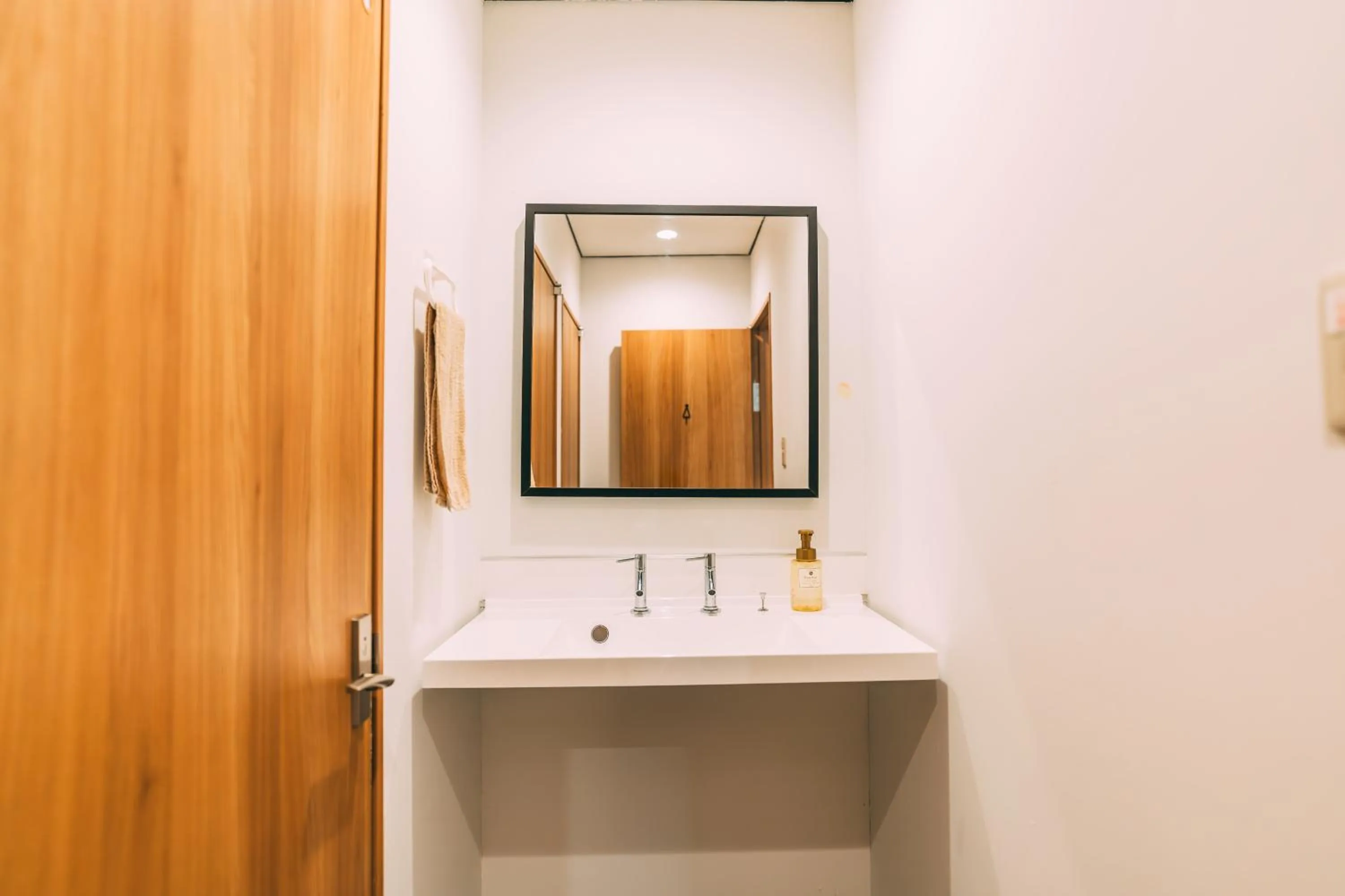 Bathroom in Tokyo Guesthouse HIVE