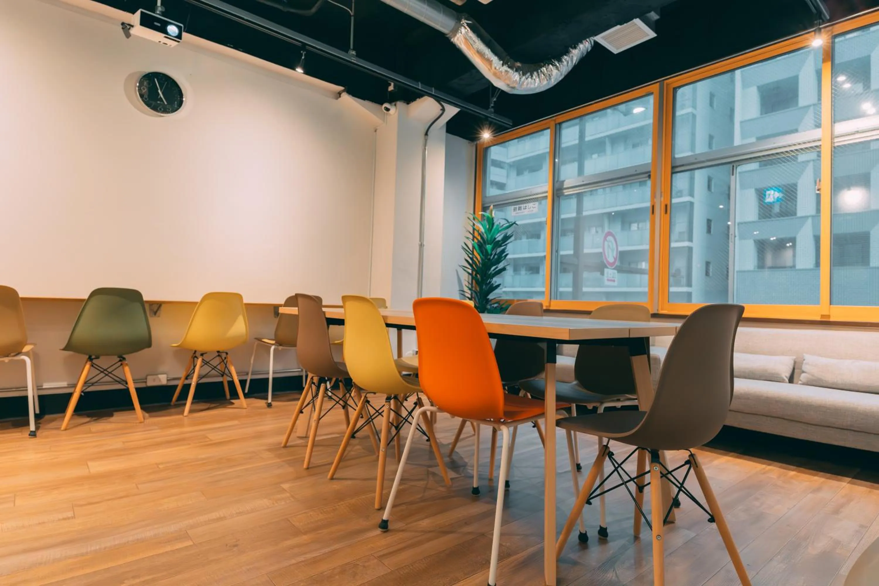 Communal lounge/ TV room in Tokyo Guesthouse HIVE