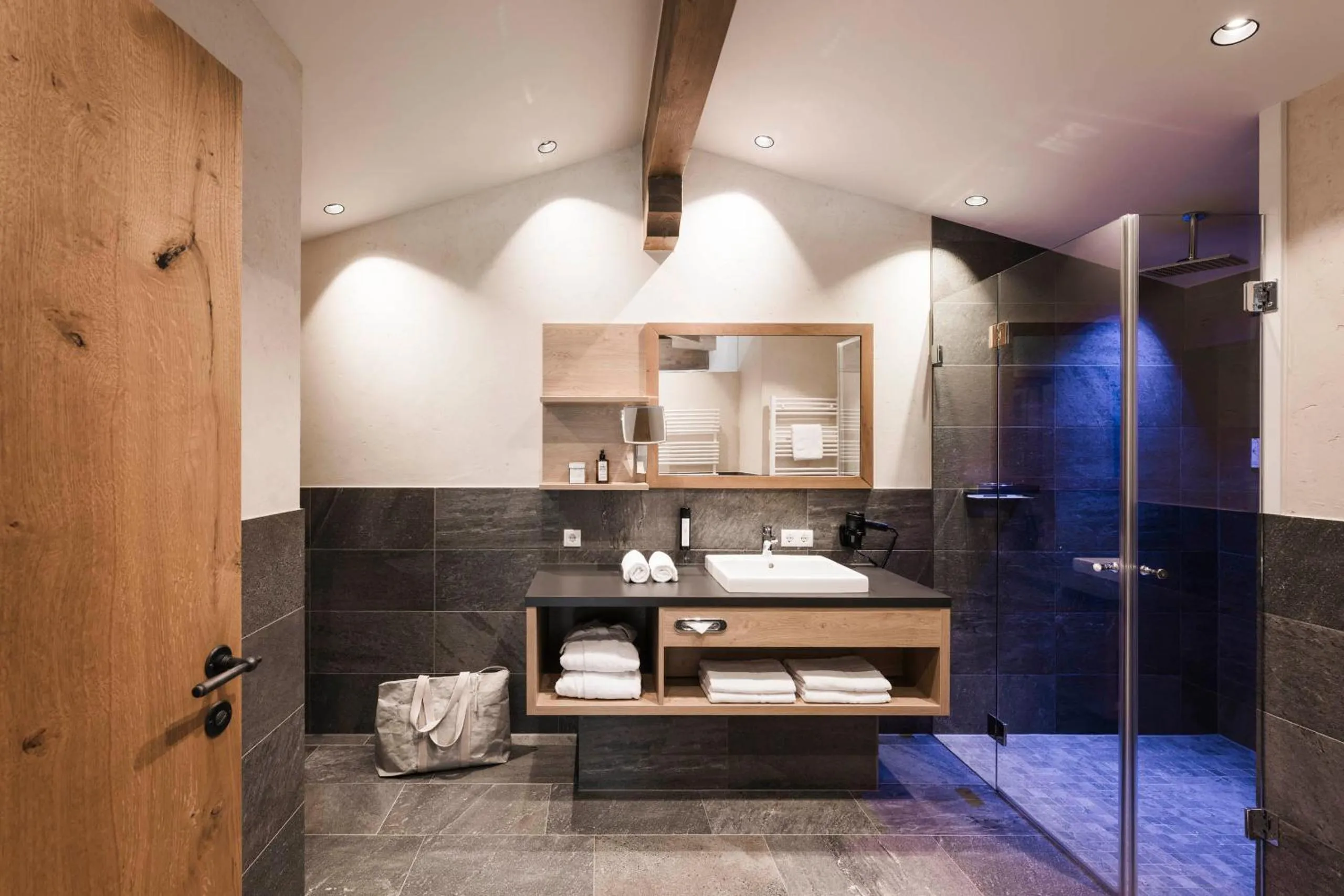 Bathroom in Das Kaltenbach - ApartHotel