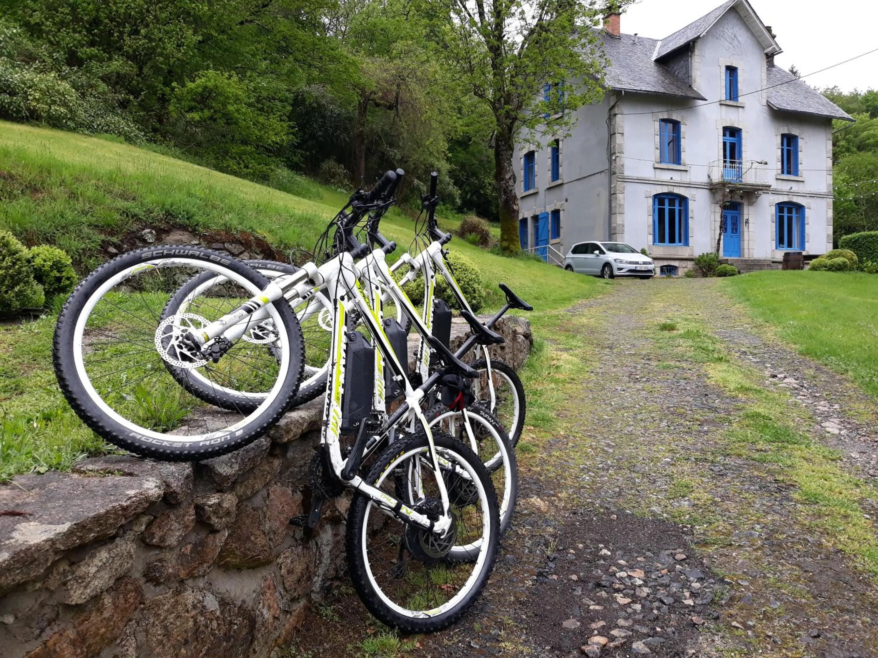 Cycling in Le Parc des 4 Saisons