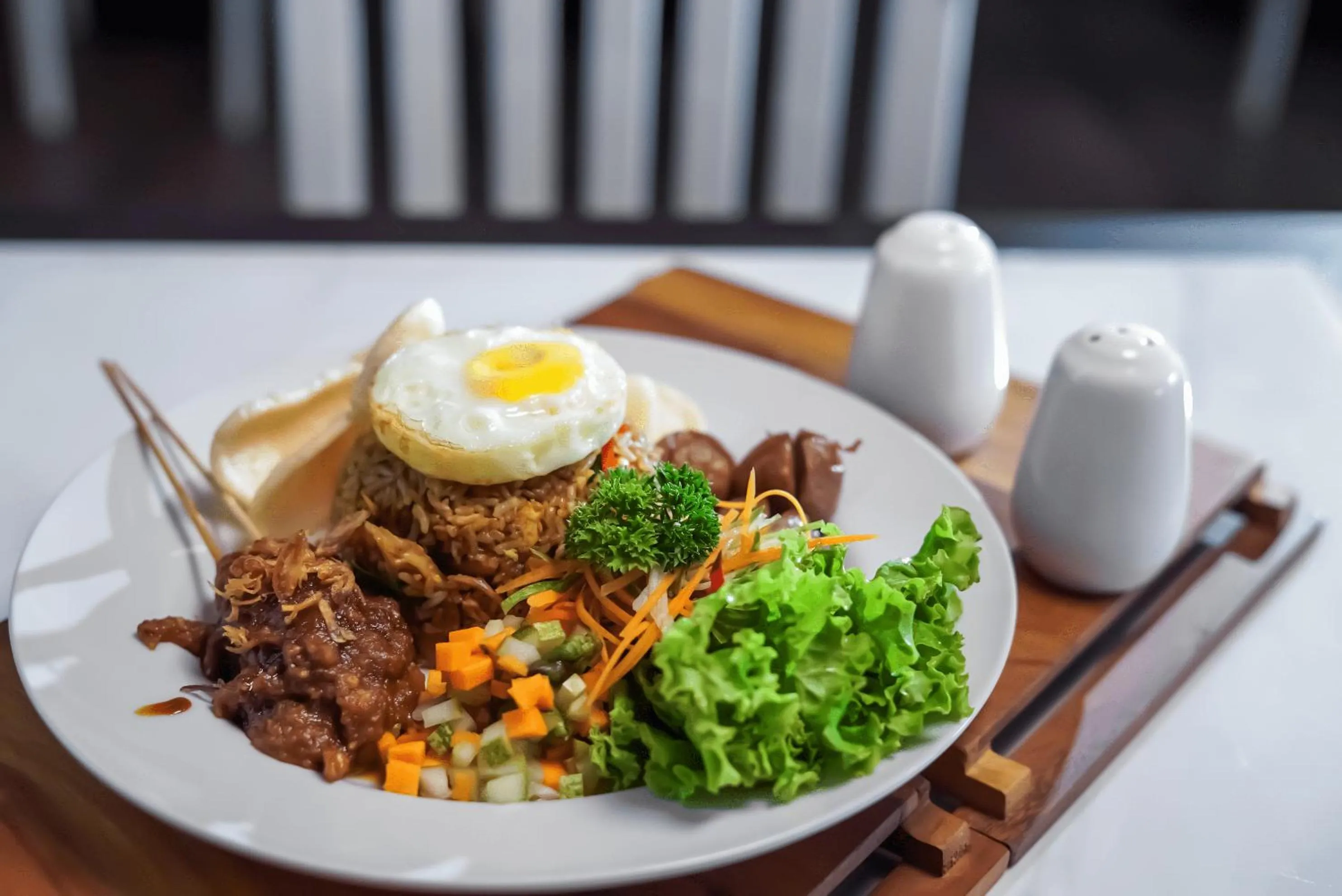 Food and drinks in Front One Boutique Hotel Taman Anggrek