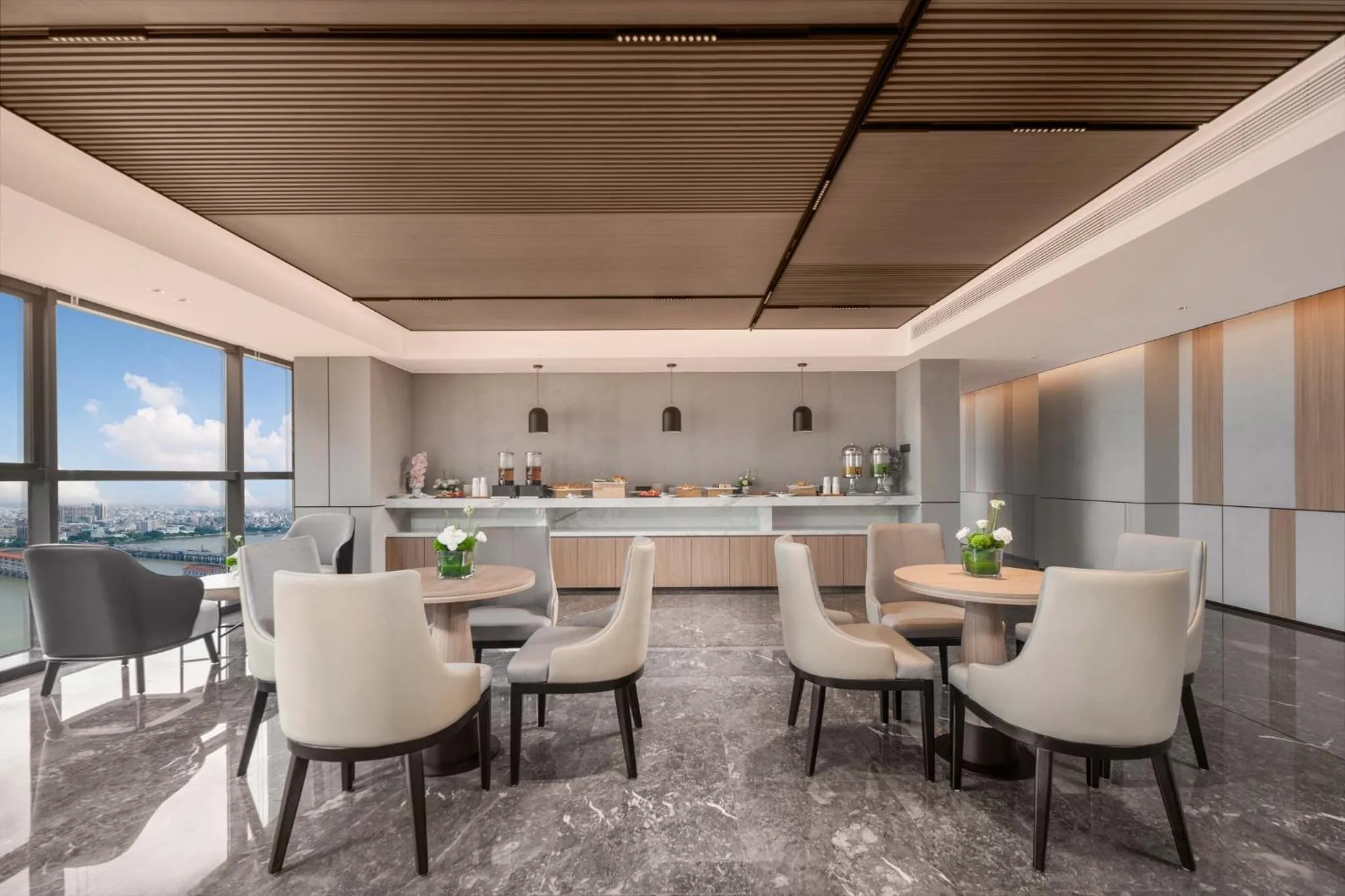 Restaurant/places to eat in Holiday Inn Express Shantou Chenghai