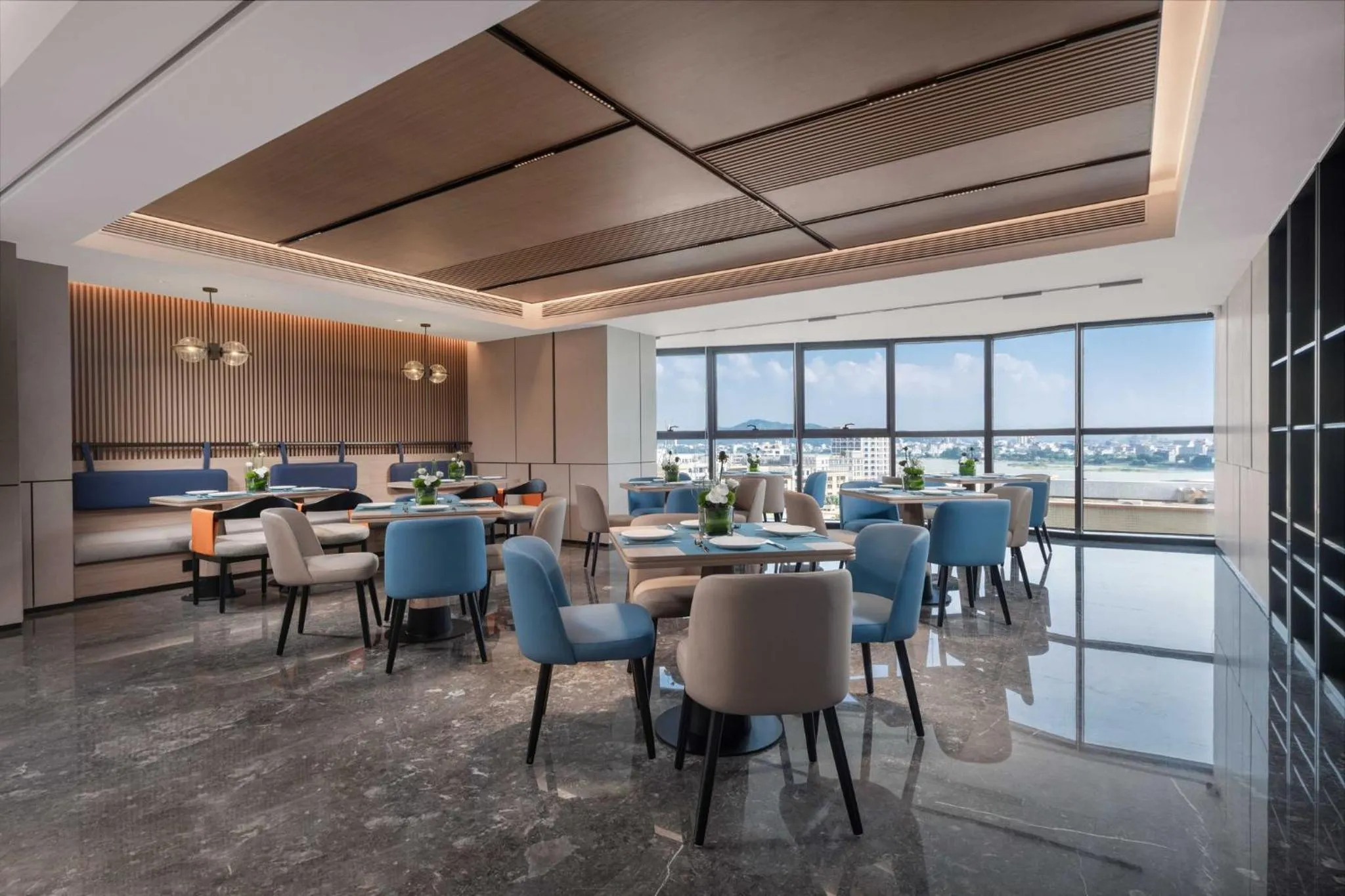 Restaurant/places to eat in Holiday Inn Express Shantou Chenghai