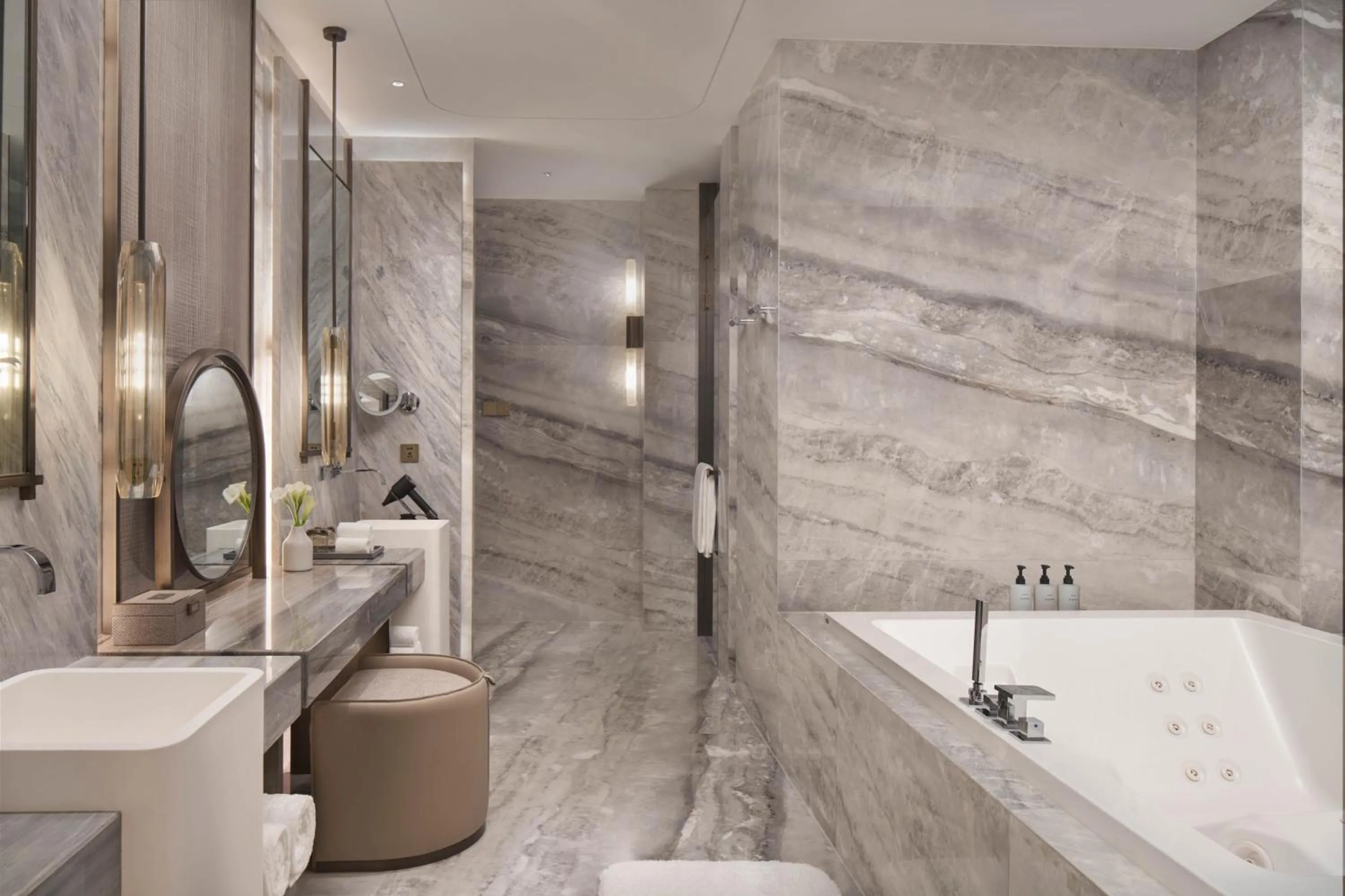 Bath in InterContinental Hotels Zhengzhou