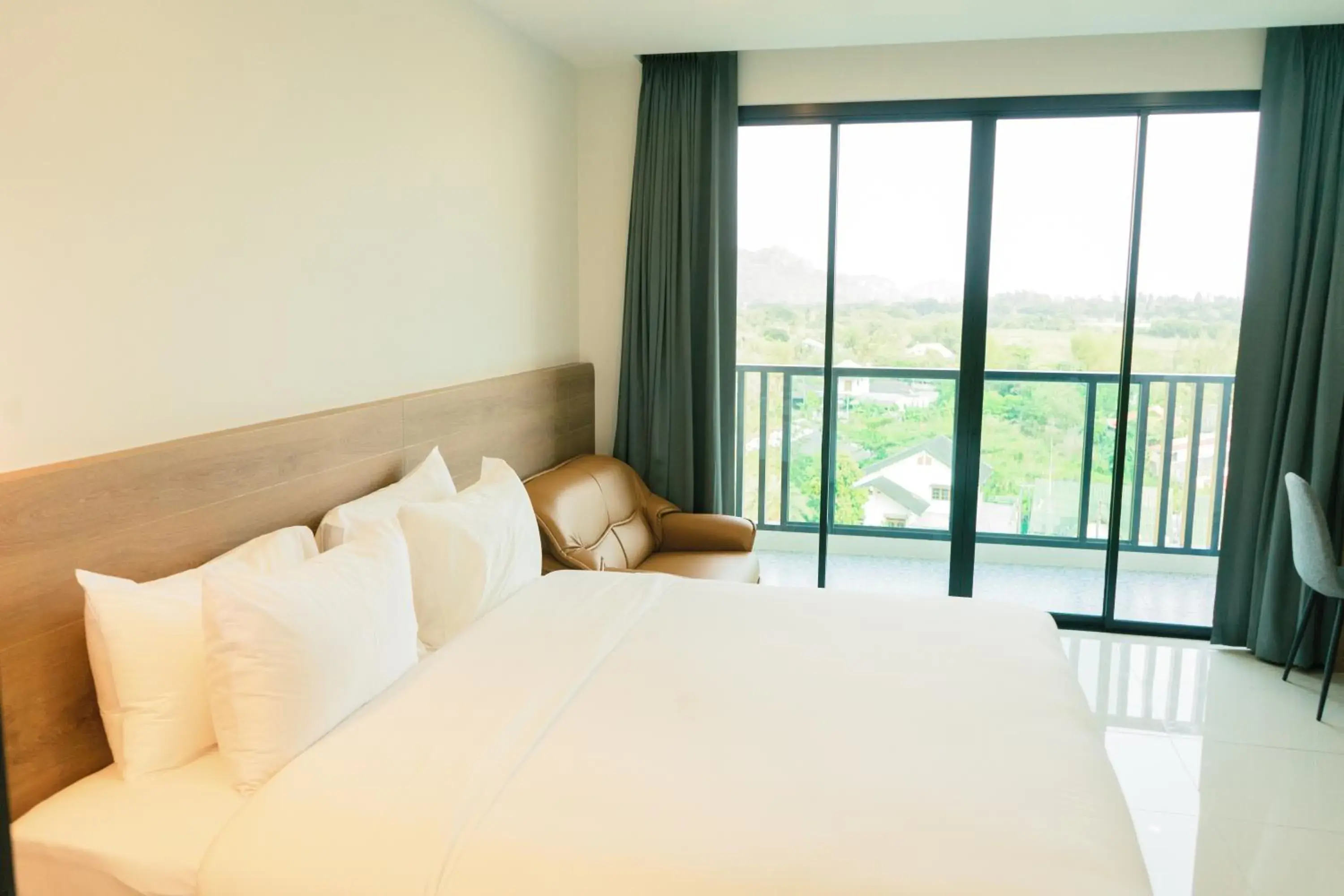 Deluxe Double Room in Mountain&Sea Hotel Prachuap Deluxe Double Room in Mountain&Sea Hotel Prachuap