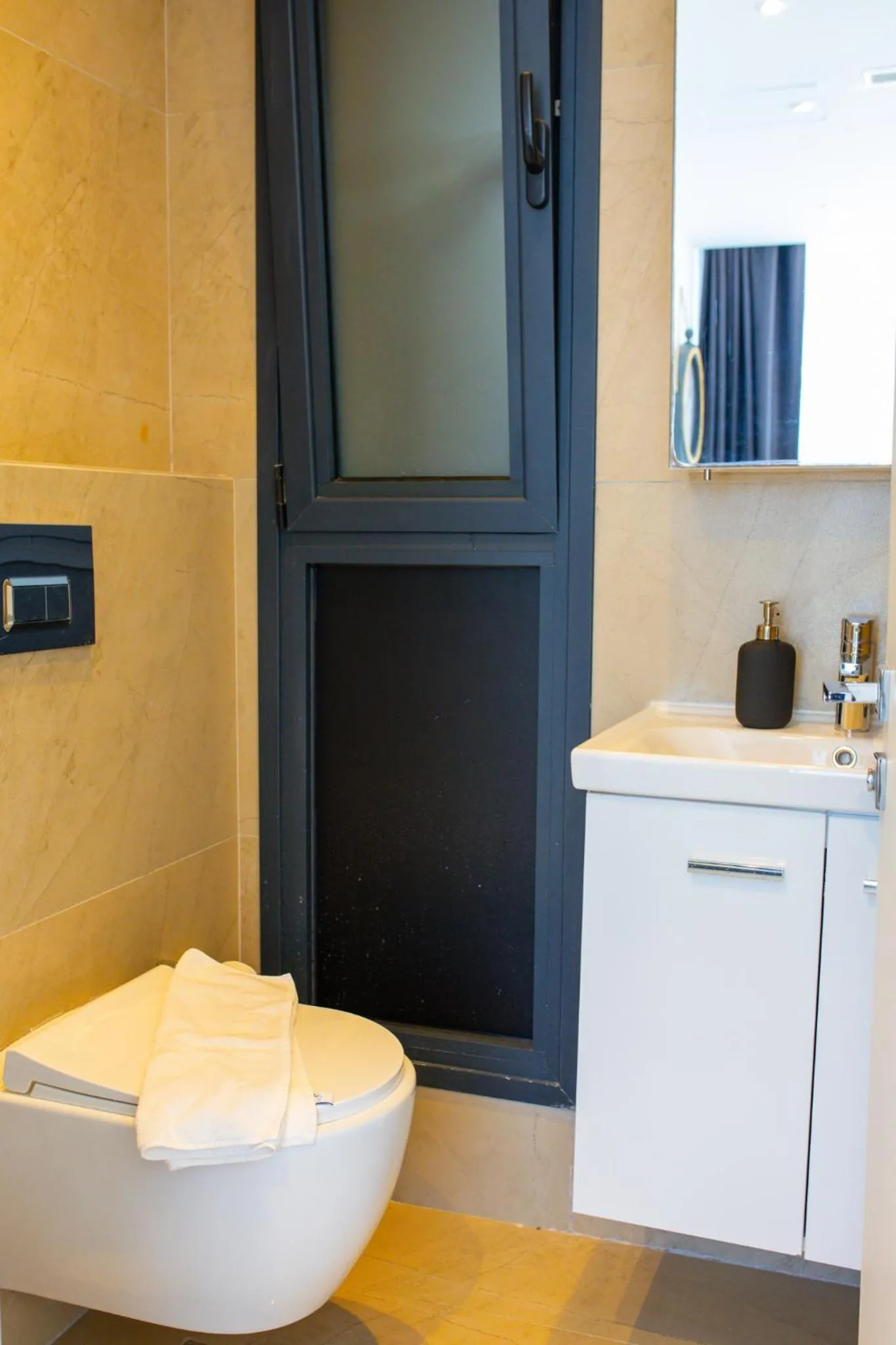 Toilet in Blue Point Hotel Yalikavak