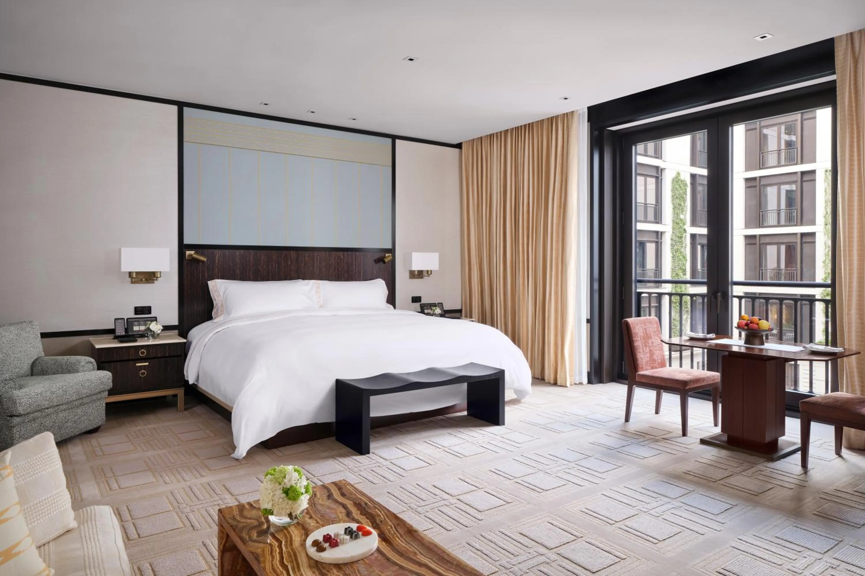 Bed in The Peninsula London