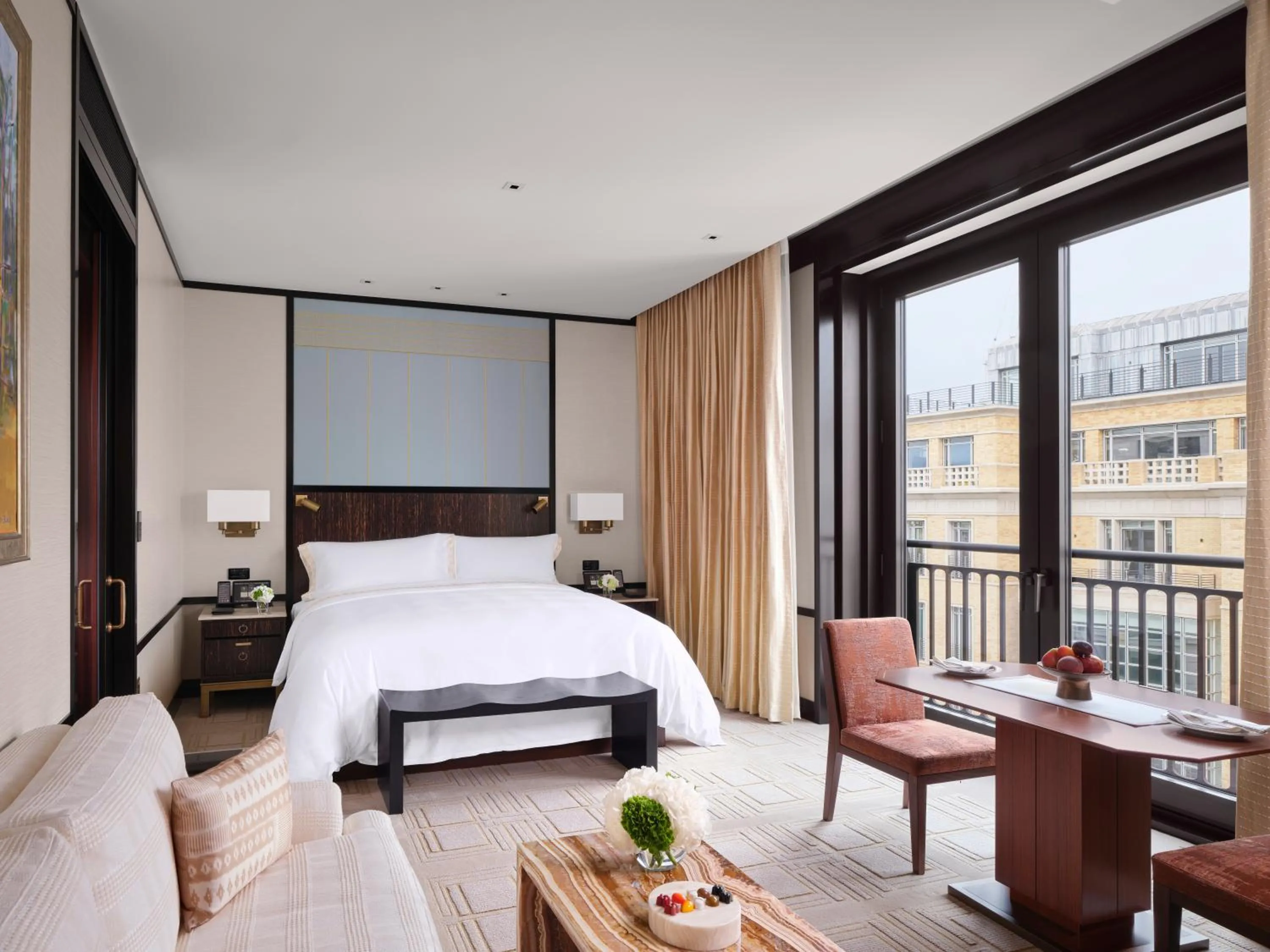 Bed in The Peninsula London