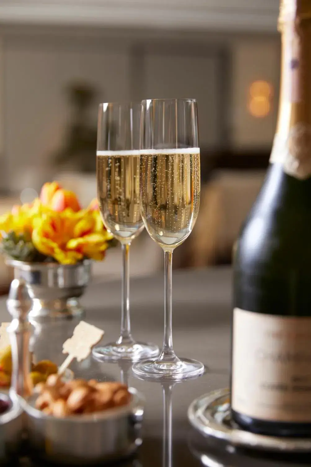 Restaurant/places to eat in The Peninsula London Restaurant/places to eat in The Peninsula London