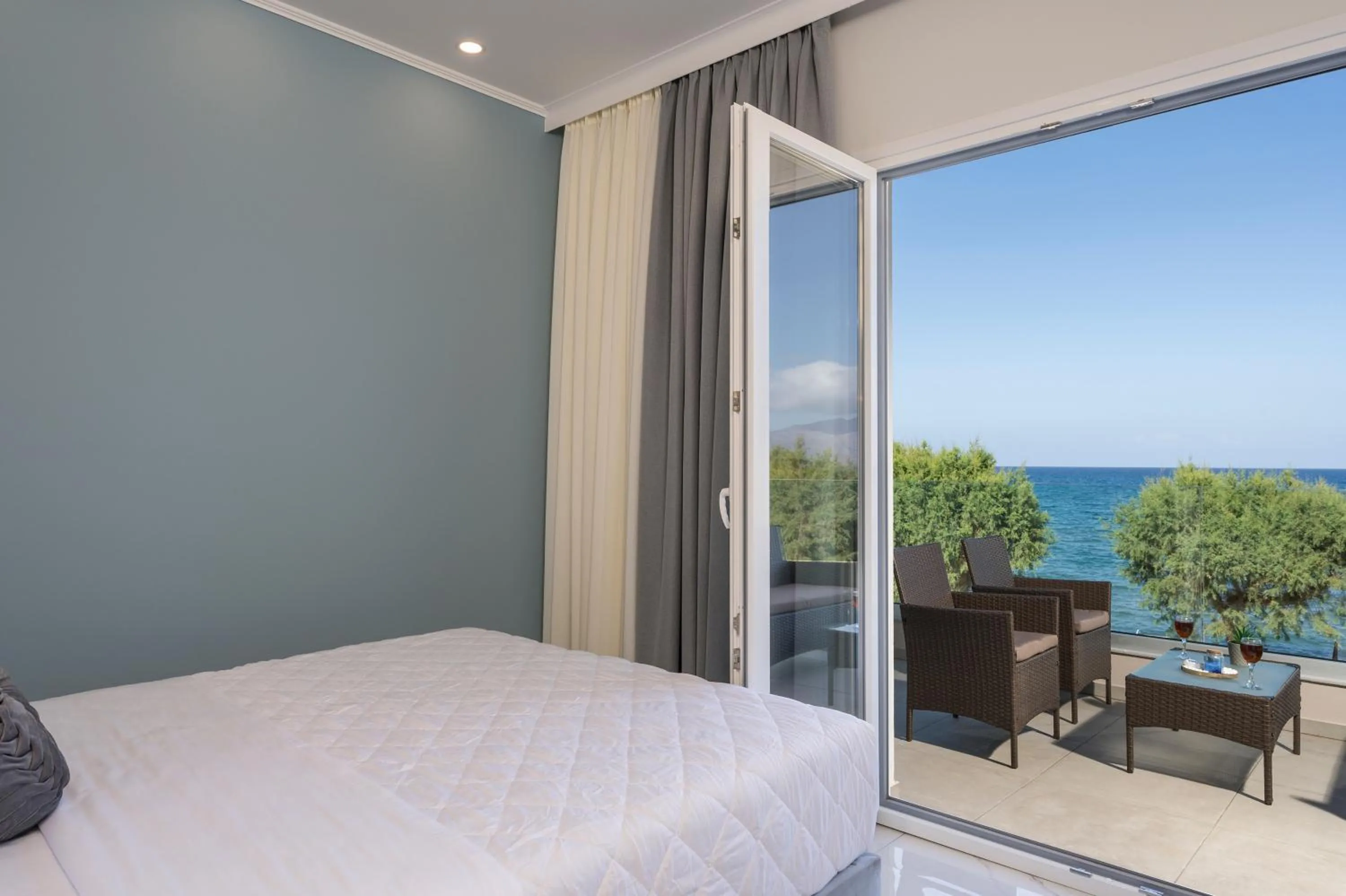 Alexia Seaview Apartments