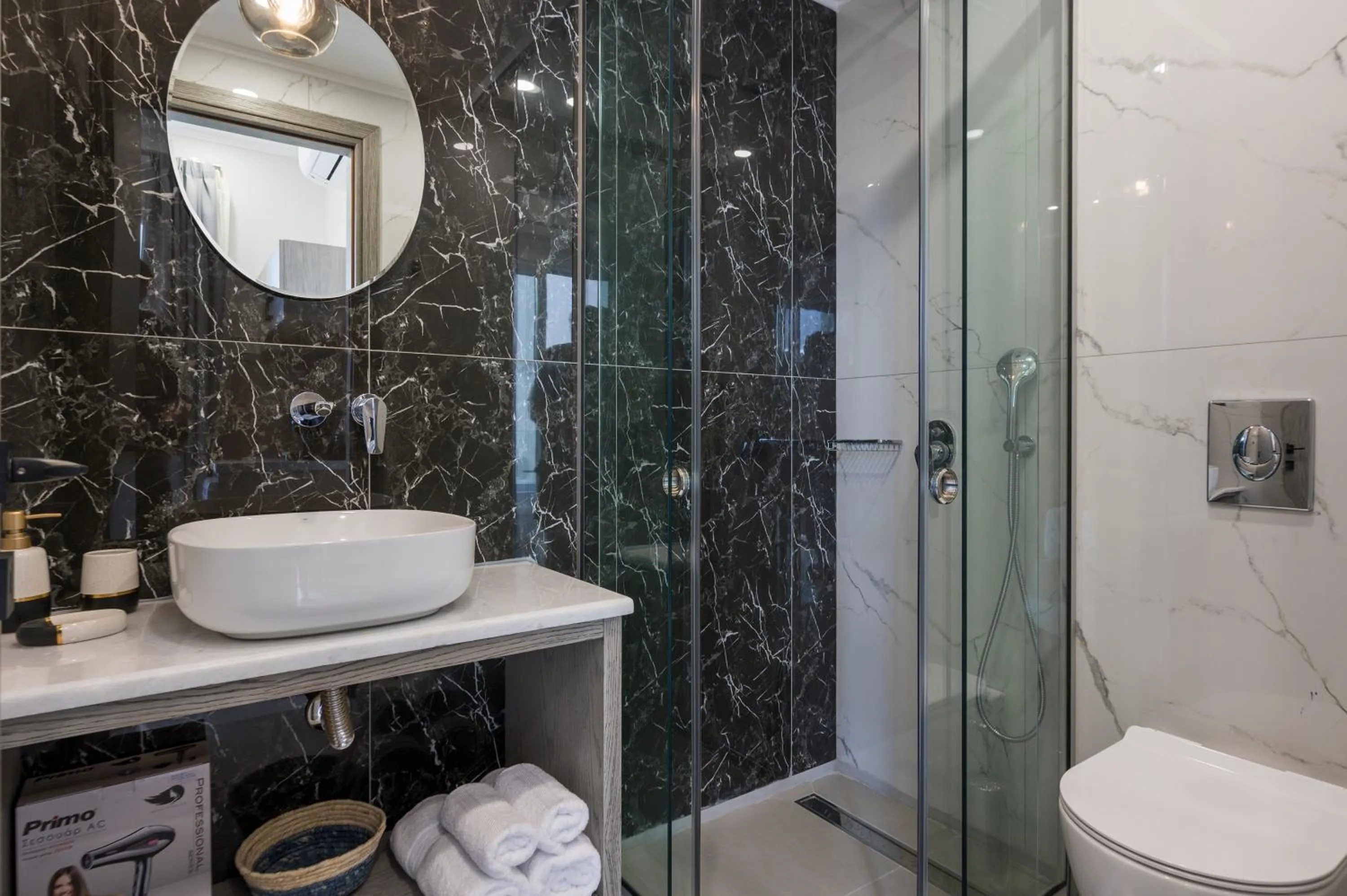 Alexia Seaview Apartments