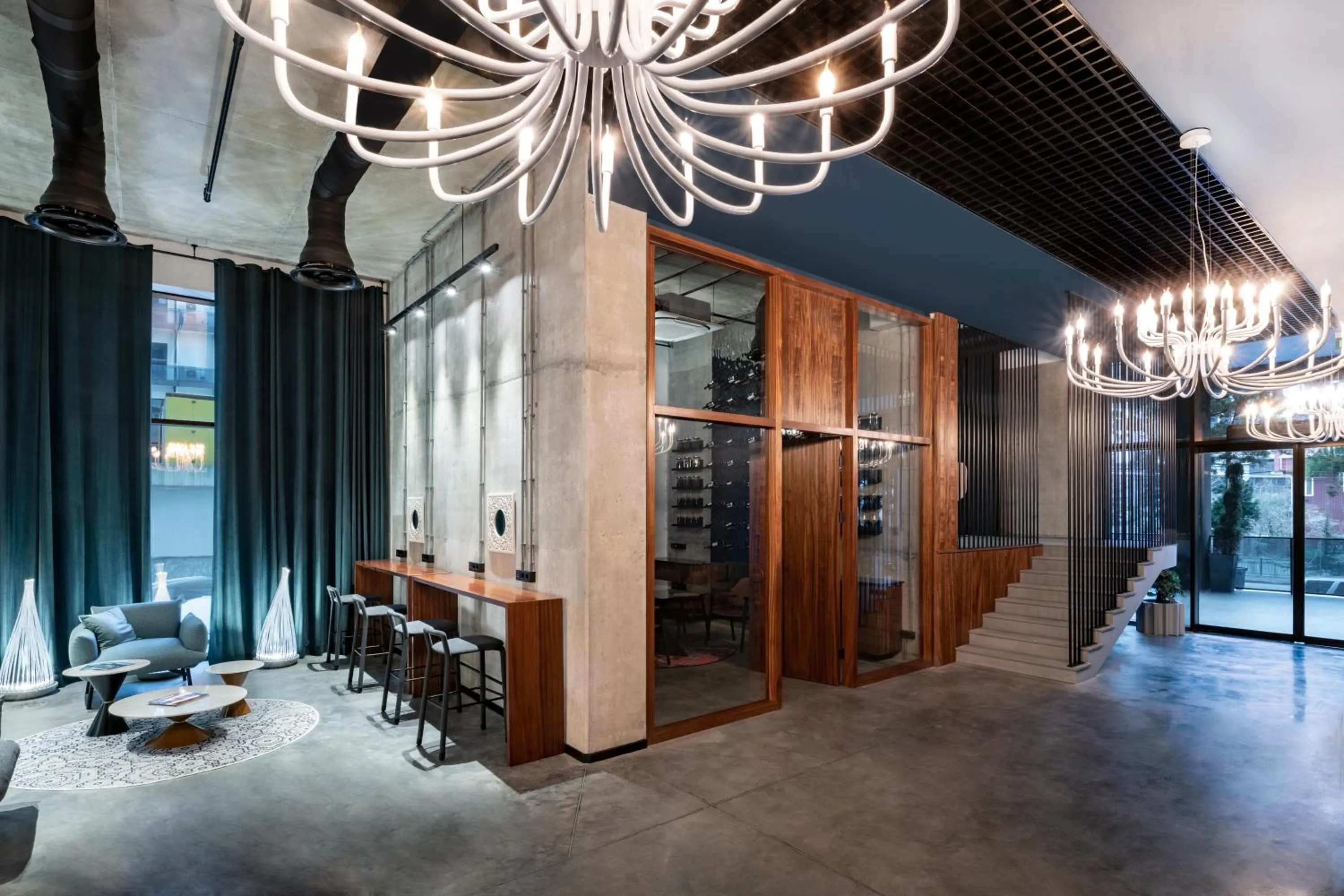 Lounge or bar in STEPS Batumi Hotel & Suites