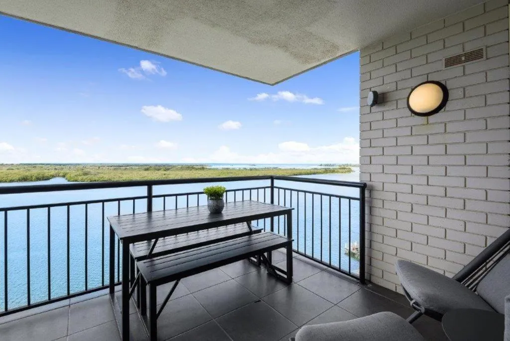 Maroochydore Riverfront Apartment
