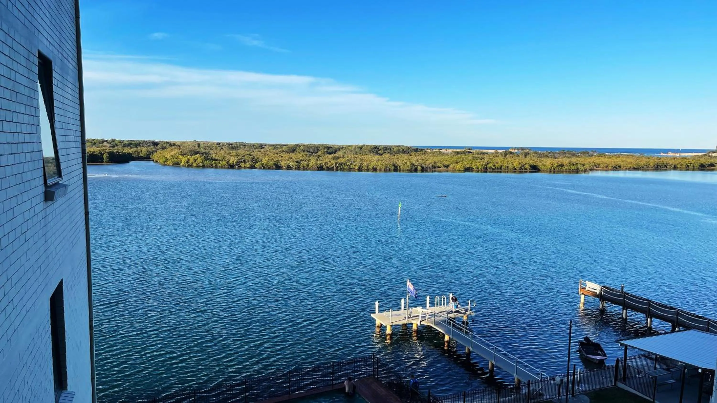 Natural landscape in Maroochydore Riverfront Apartment