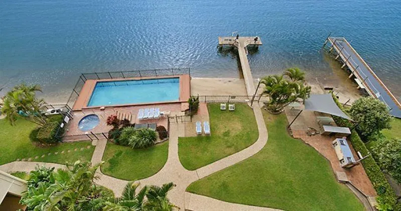 Natural landscape in Maroochydore Riverfront Apartment