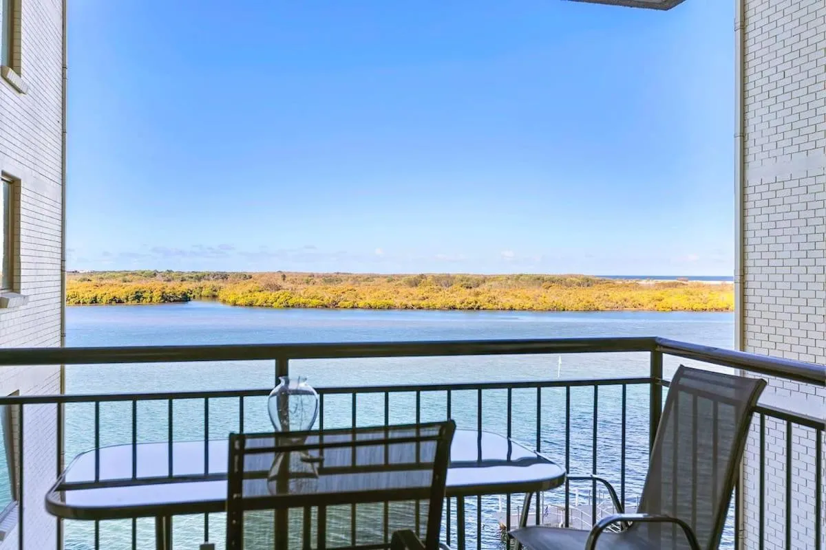 Maroochydore Riverfront Apartment