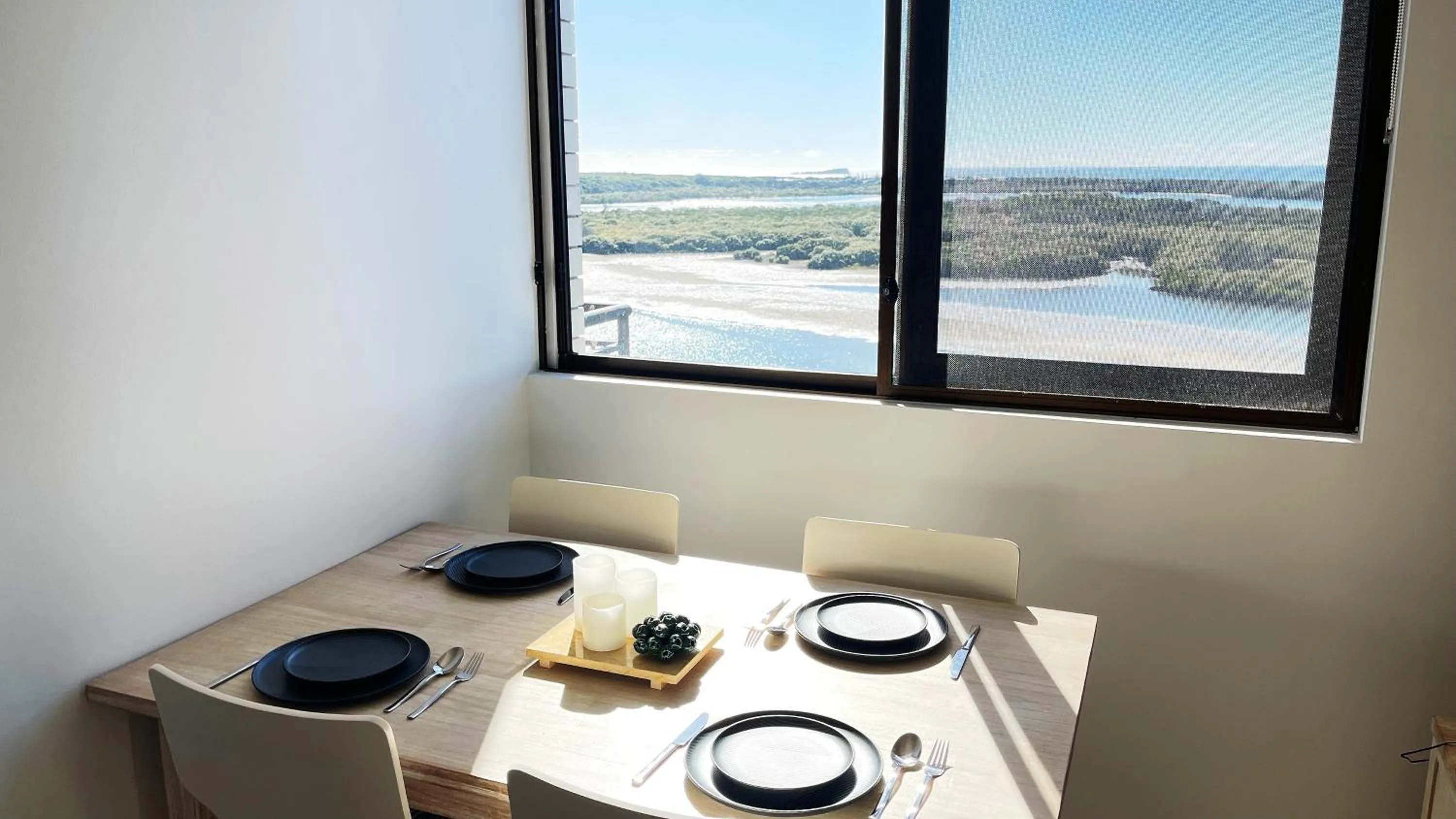 Natural landscape in Maroochydore Riverfront Apartment