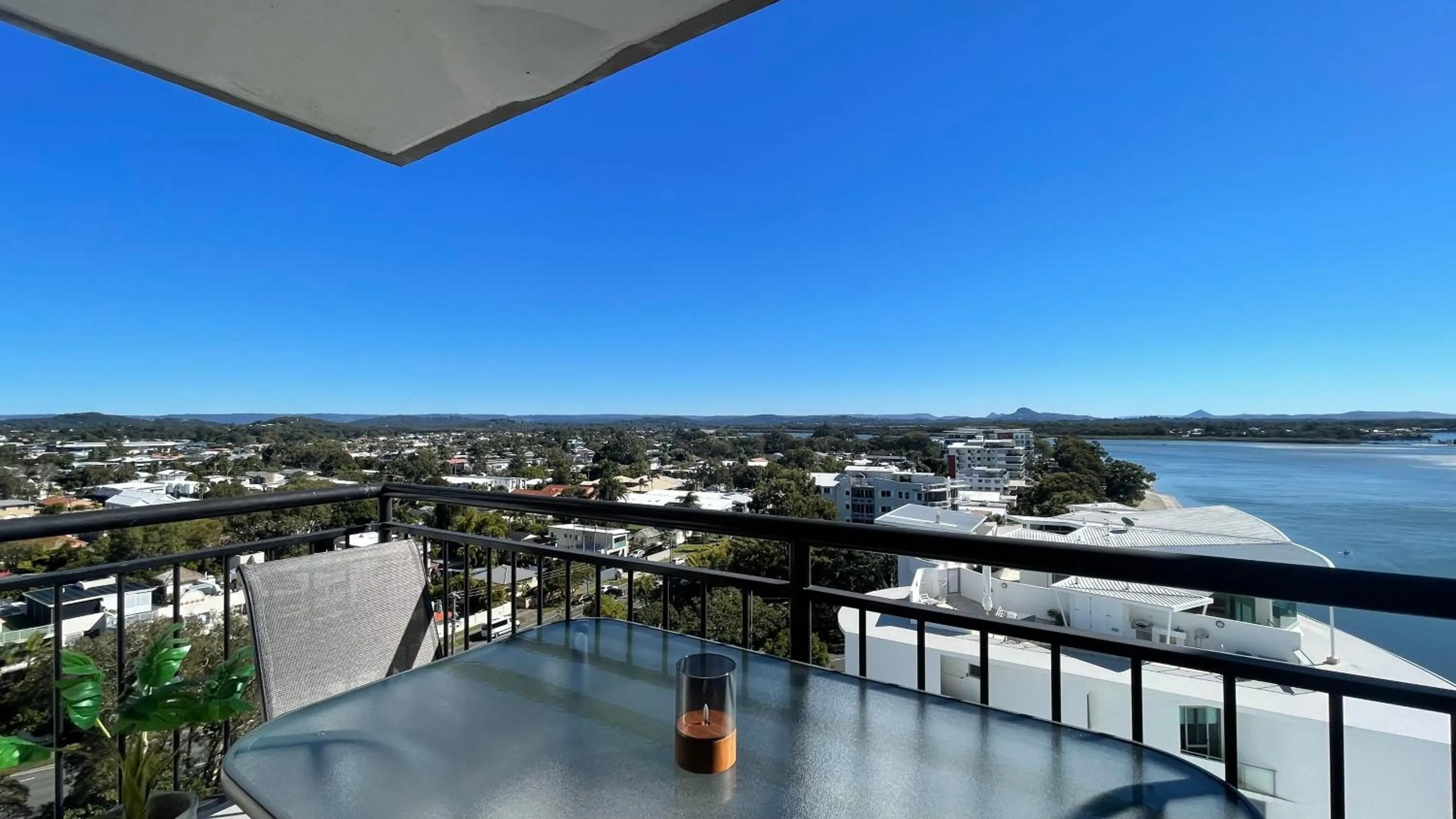 Maroochydore Riverfront Apartment