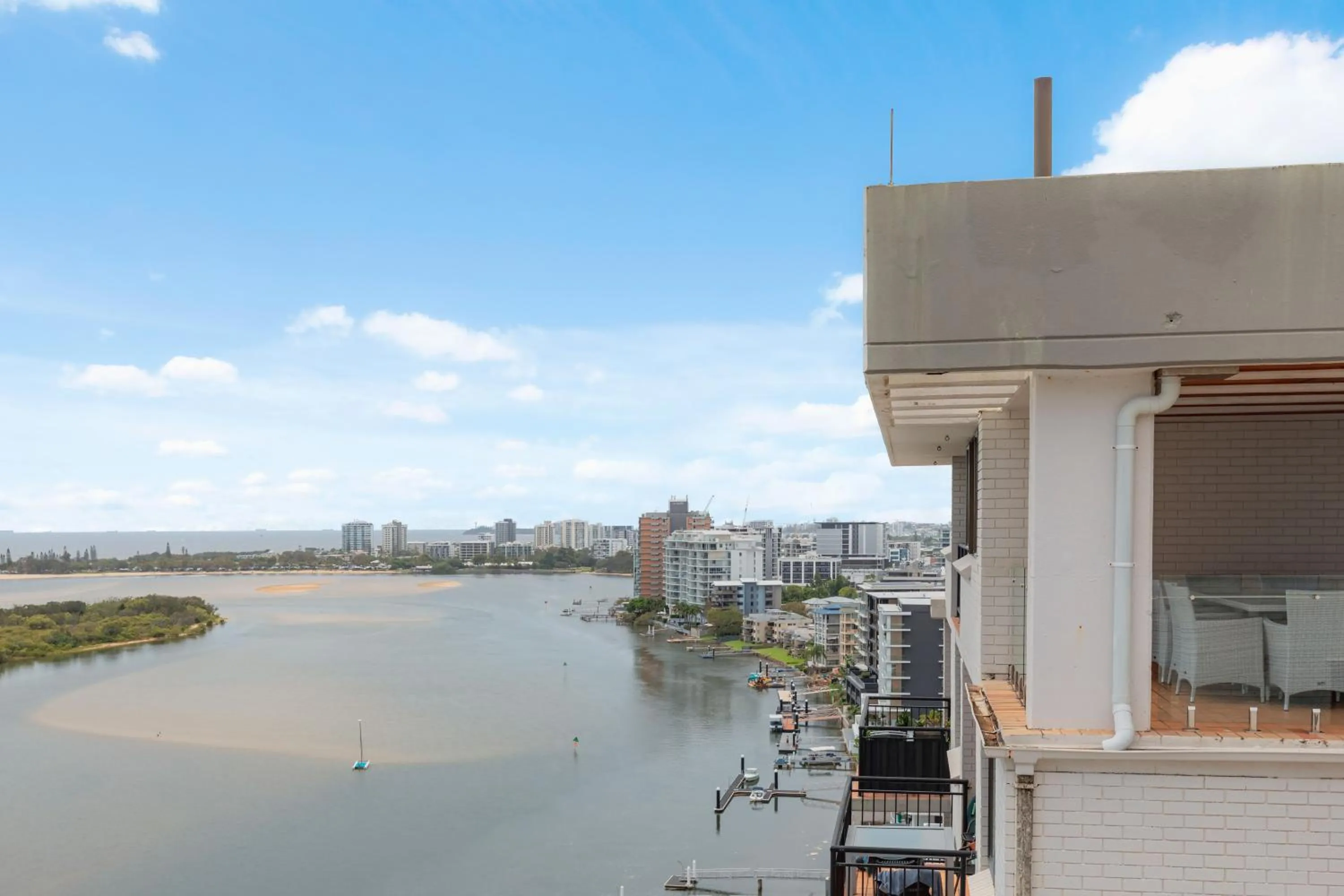 Maroochydore Riverfront Apartment
