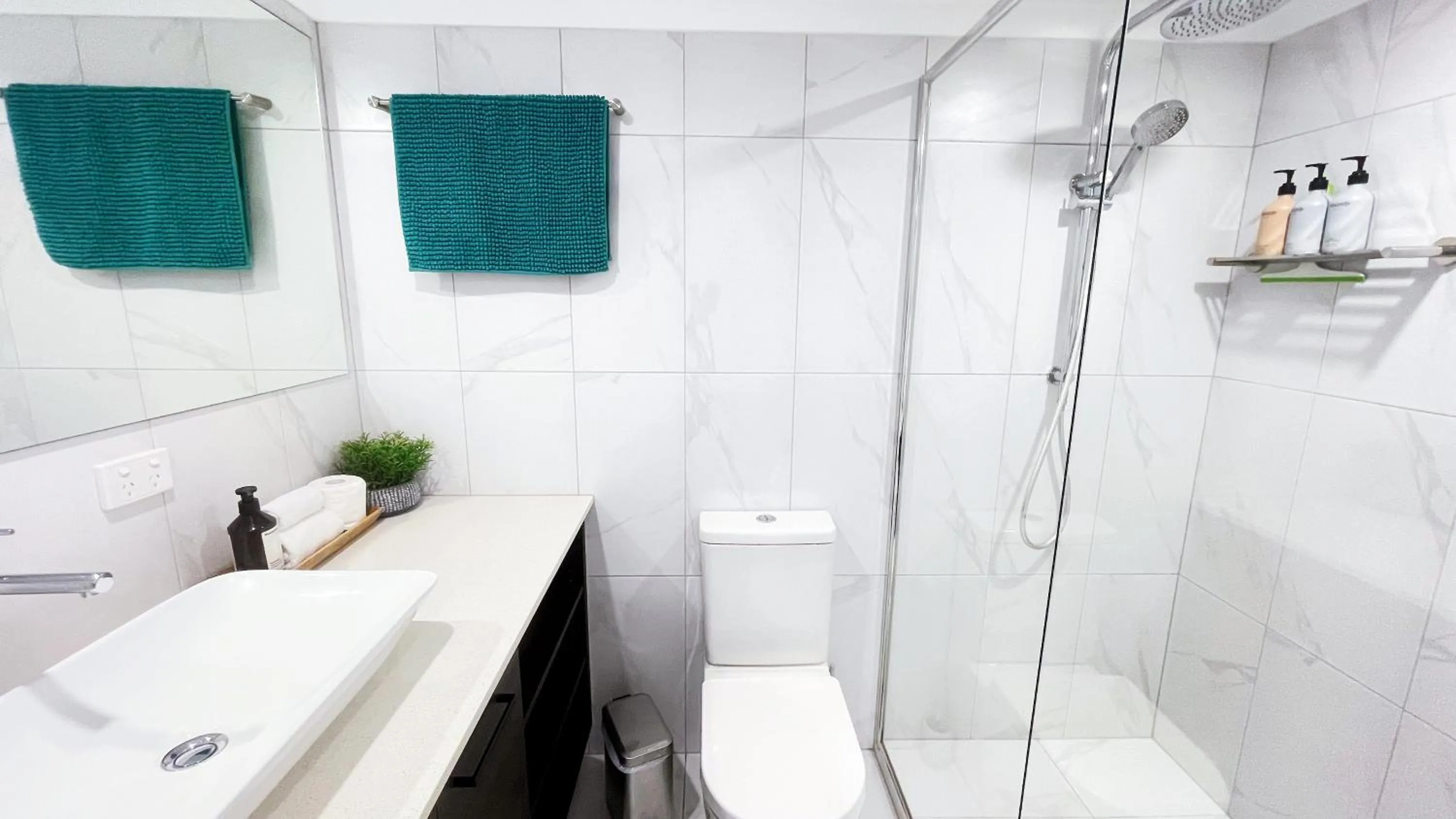 Maroochydore Riverfront Apartment