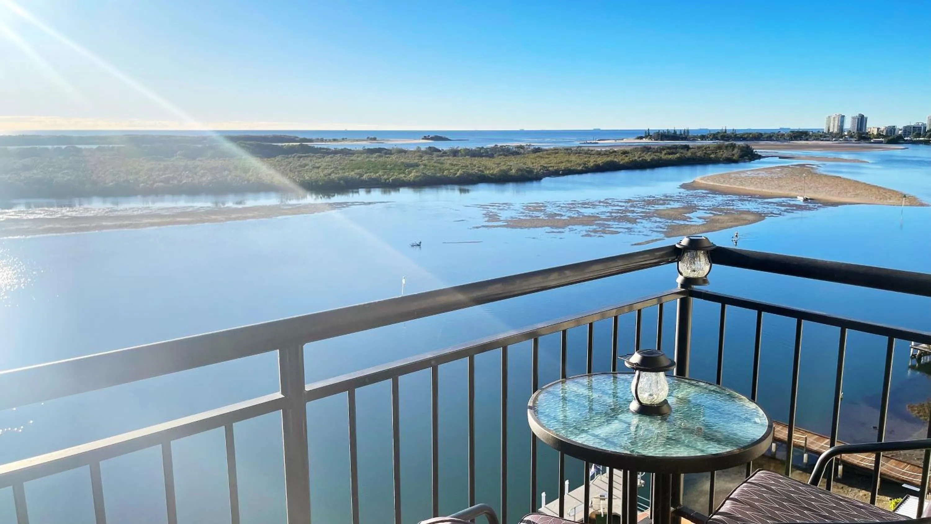 Natural landscape in Maroochydore Riverfront Apartment