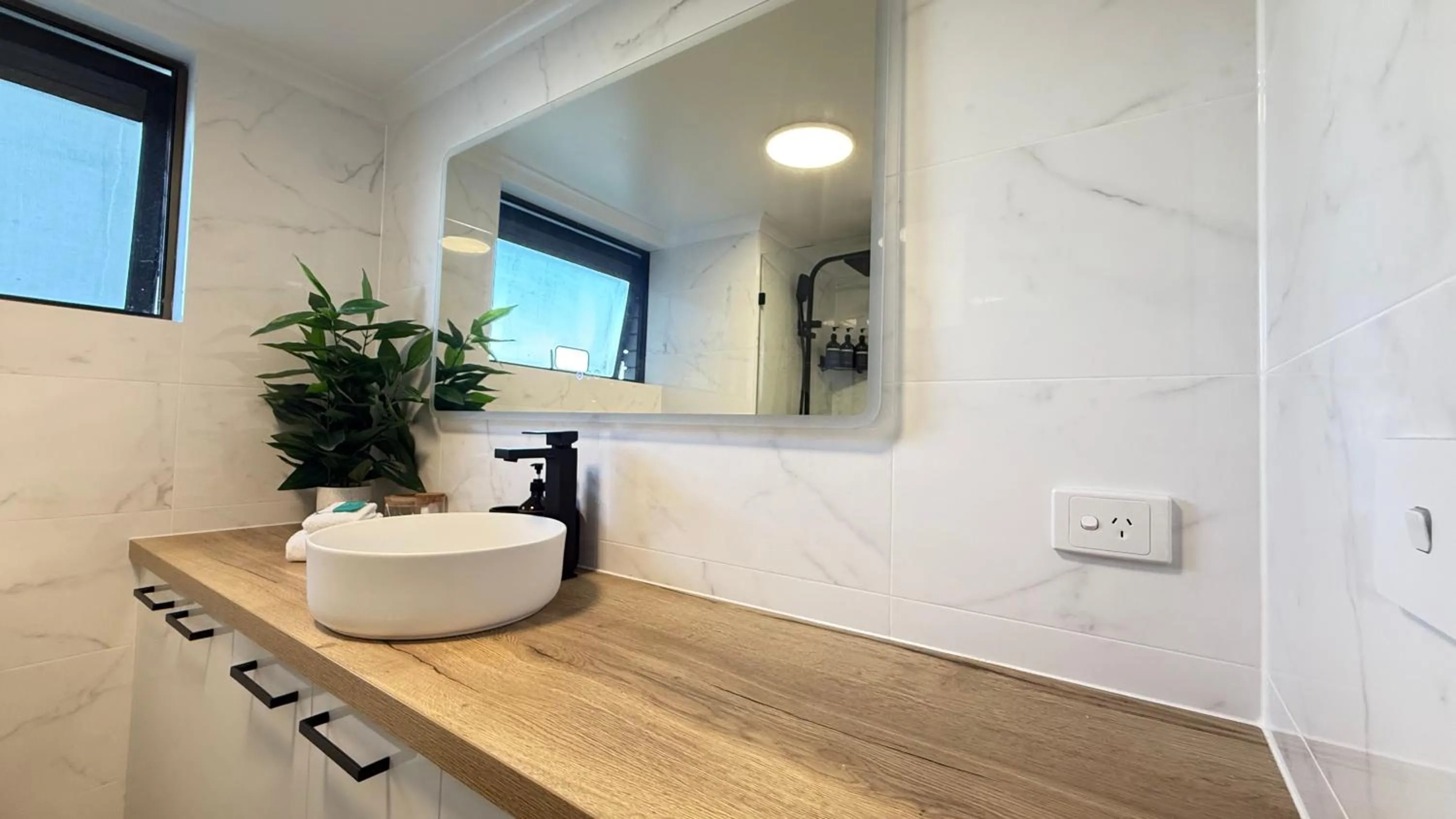 Maroochydore Riverfront Apartment