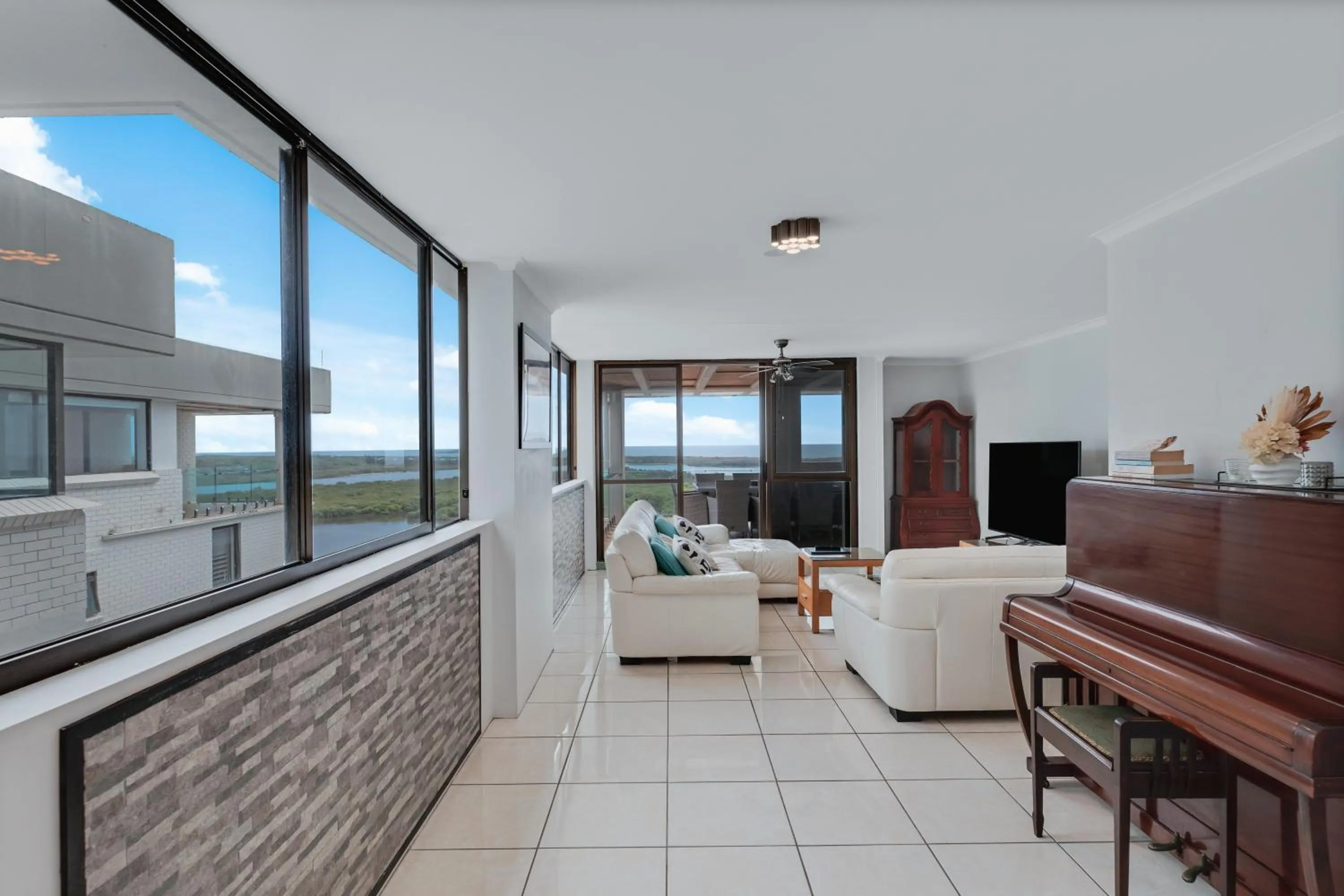 Maroochydore Riverfront Apartment