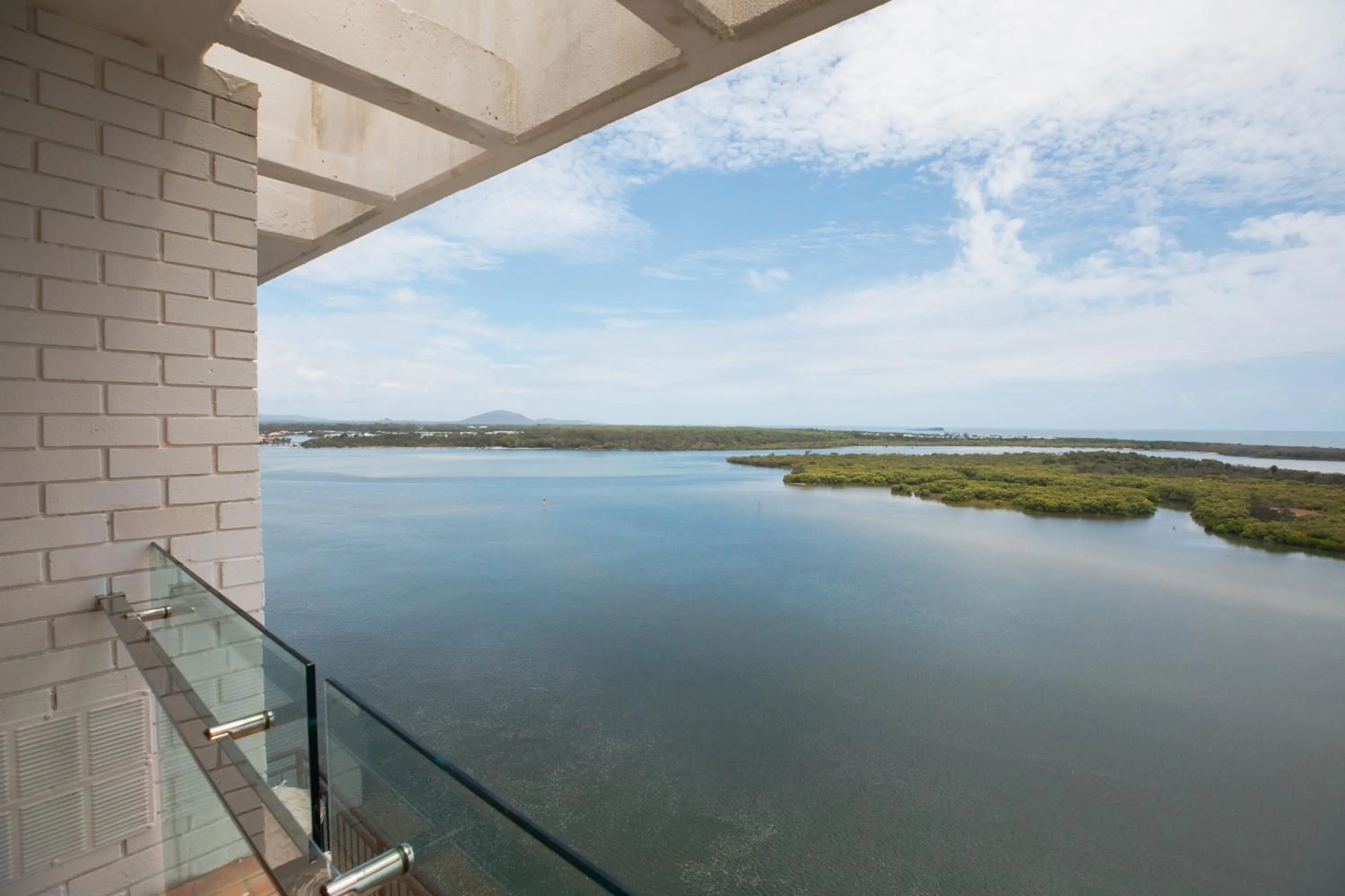 Maroochydore Riverfront Apartment