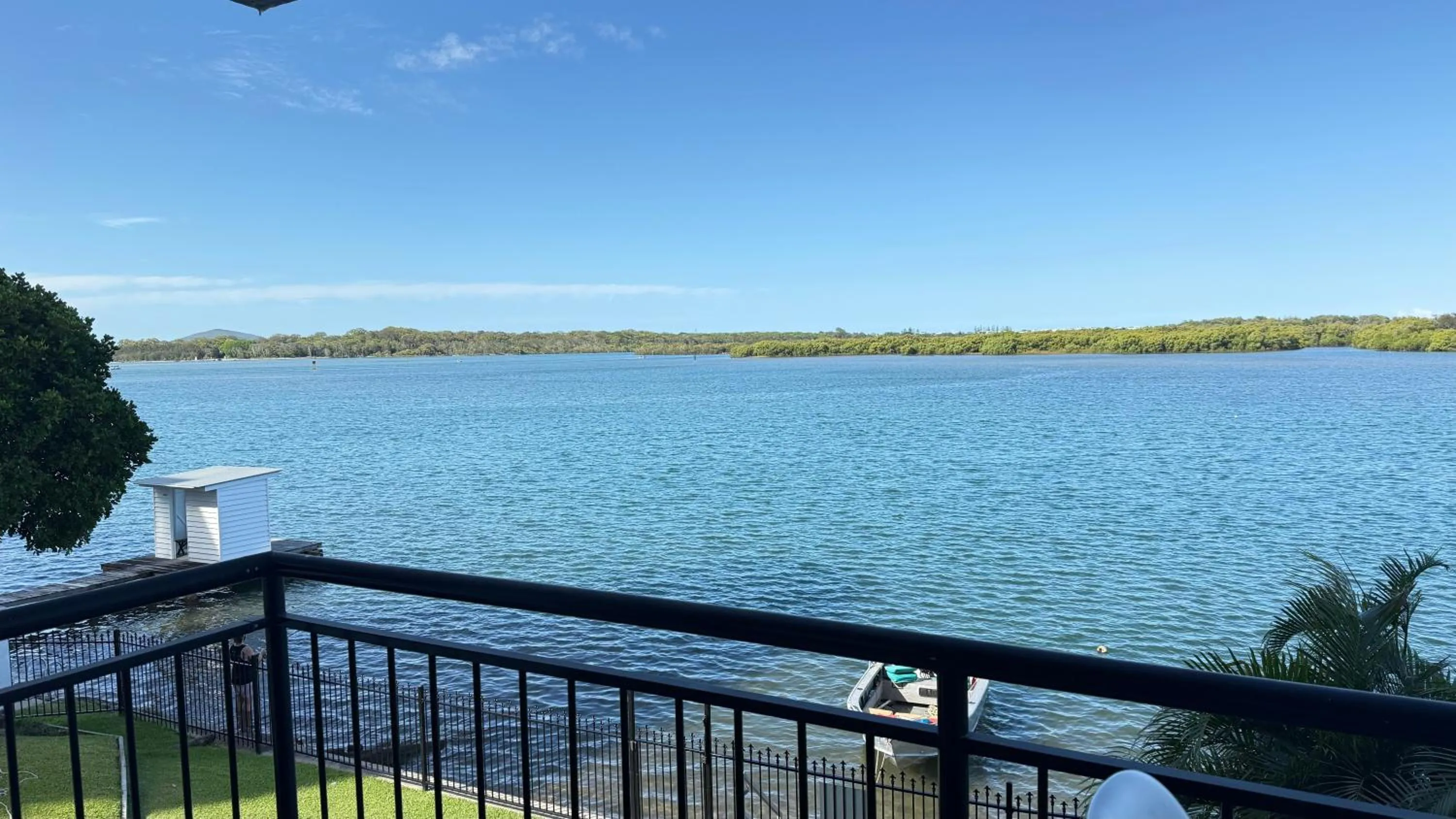 Maroochydore Riverfront Apartment