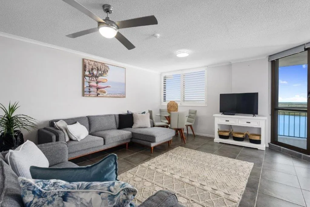 Maroochydore Riverfront Apartment