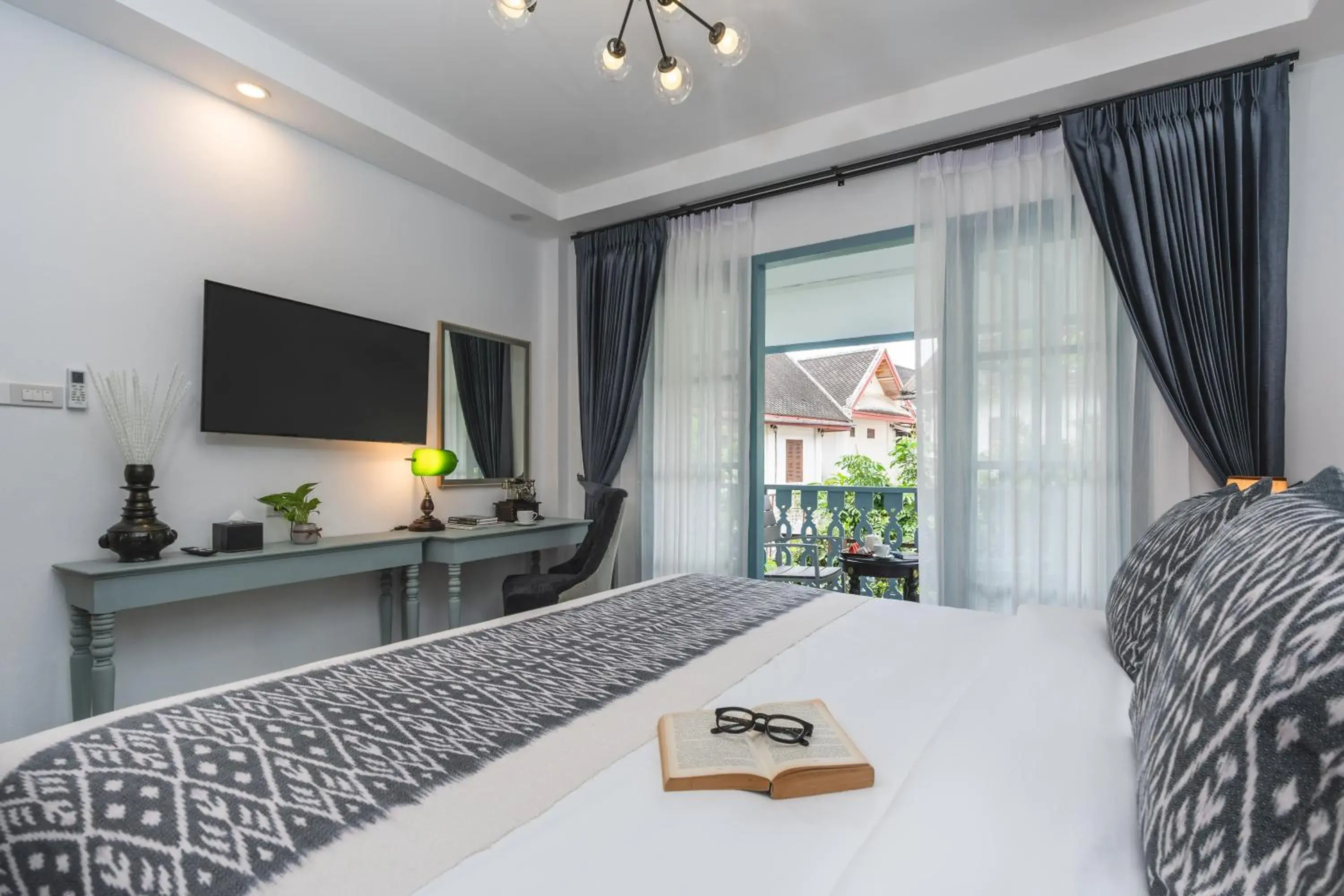 Bed in Luangprabang D'or Boutique Hotel Bed in Luangprabang D'or Boutique Hotel