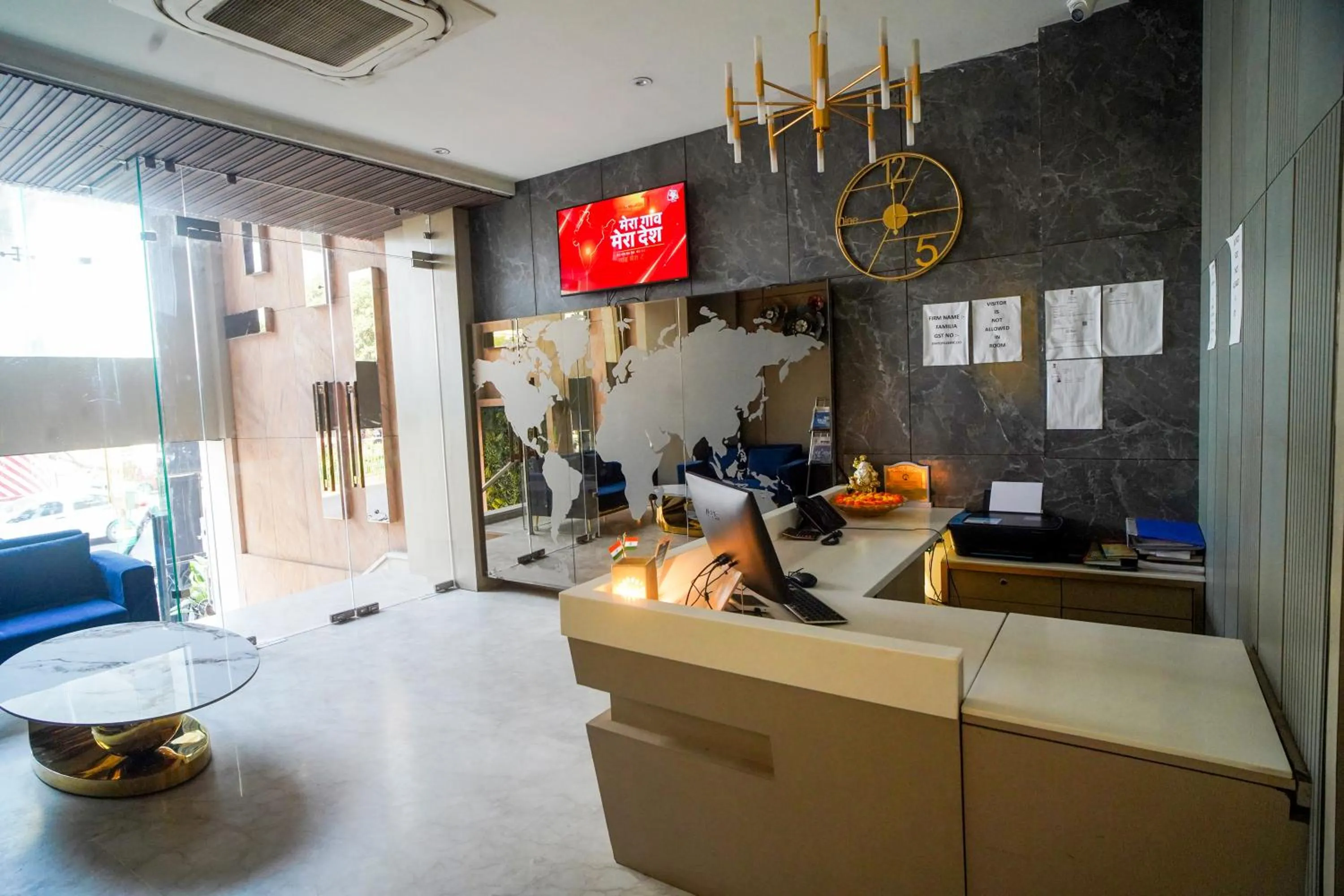 Lobby or reception in Familia Hotel and Banquets