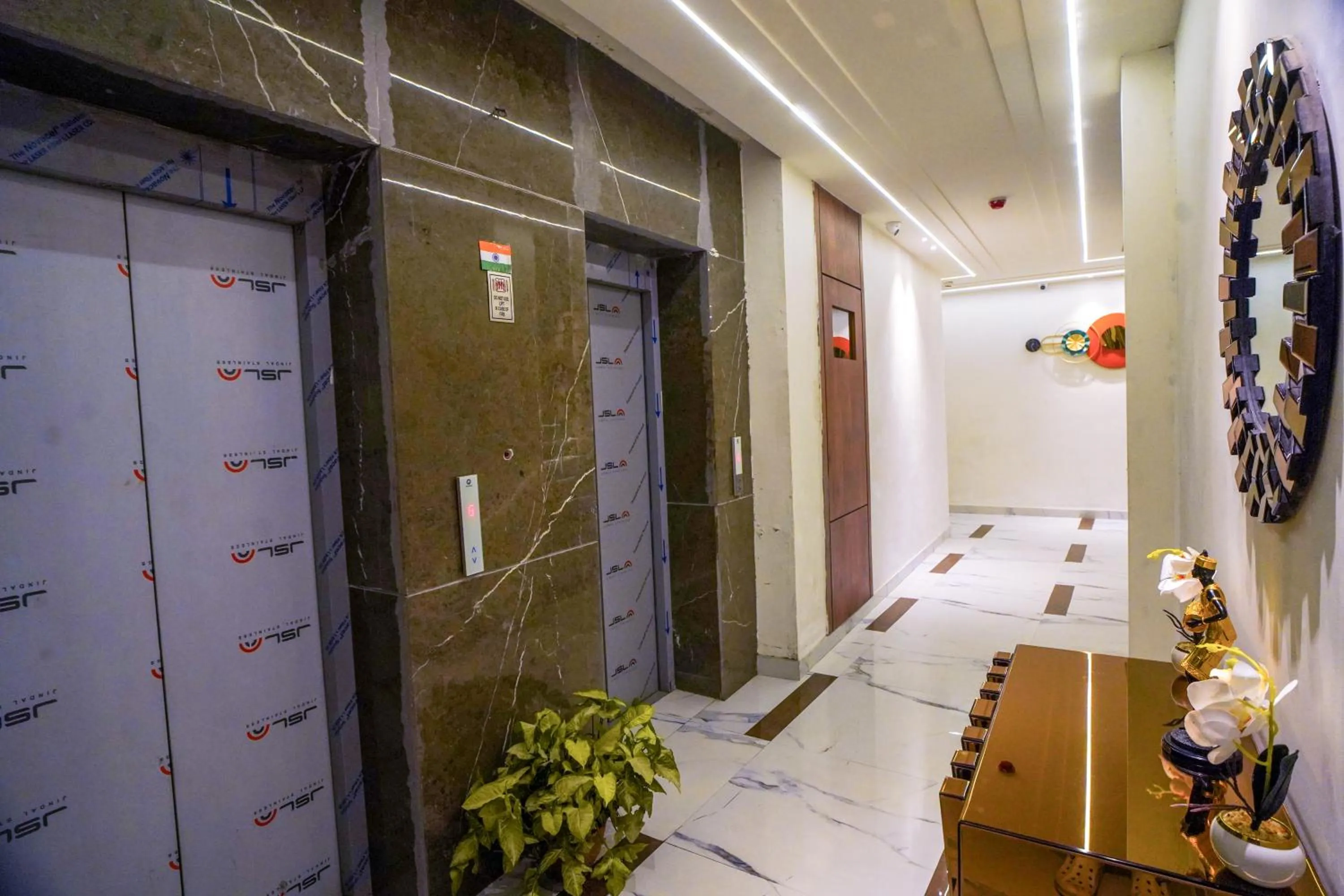 elevator in Familia Hotel and Banquets