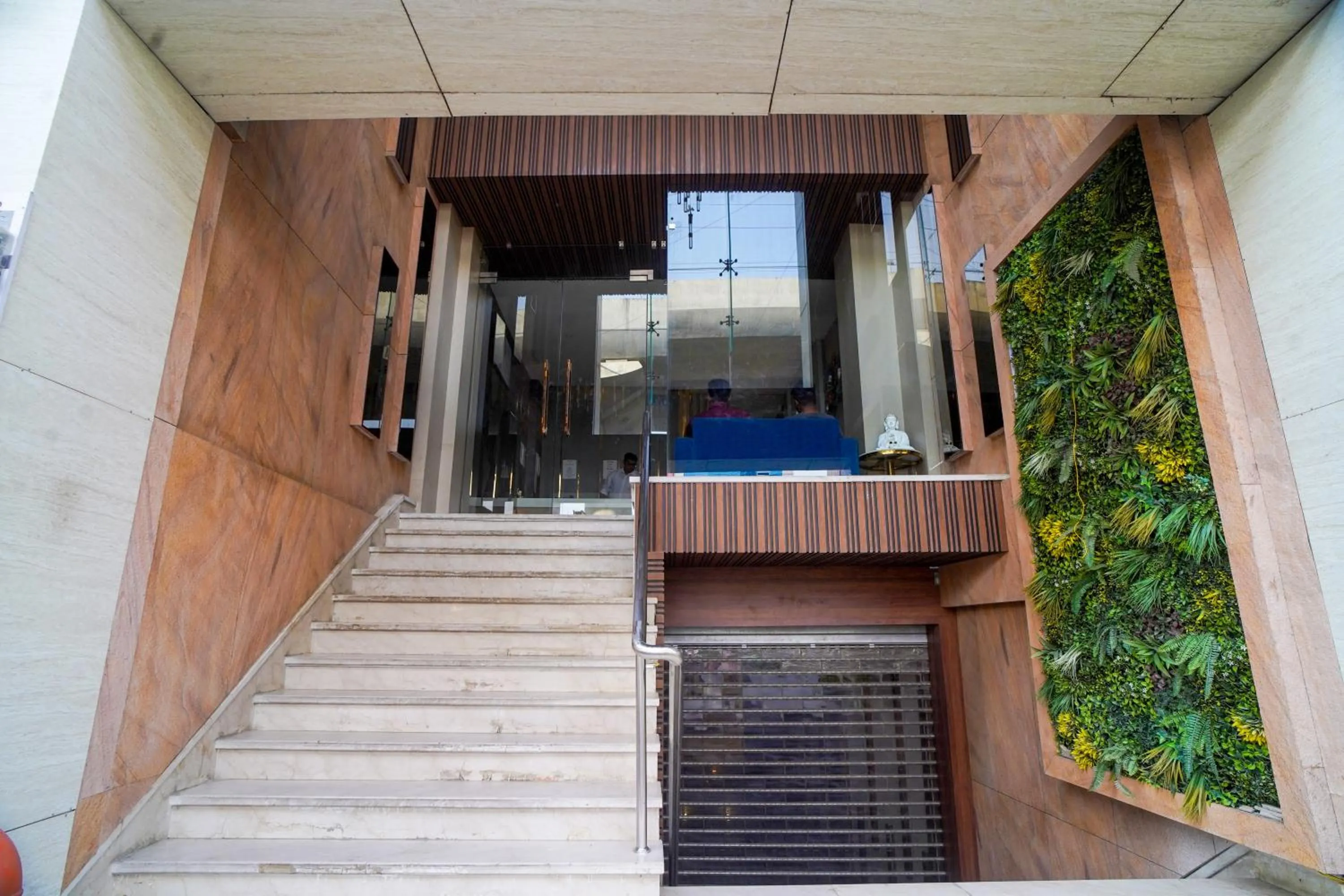 Facade/entrance in Familia Hotel and Banquets