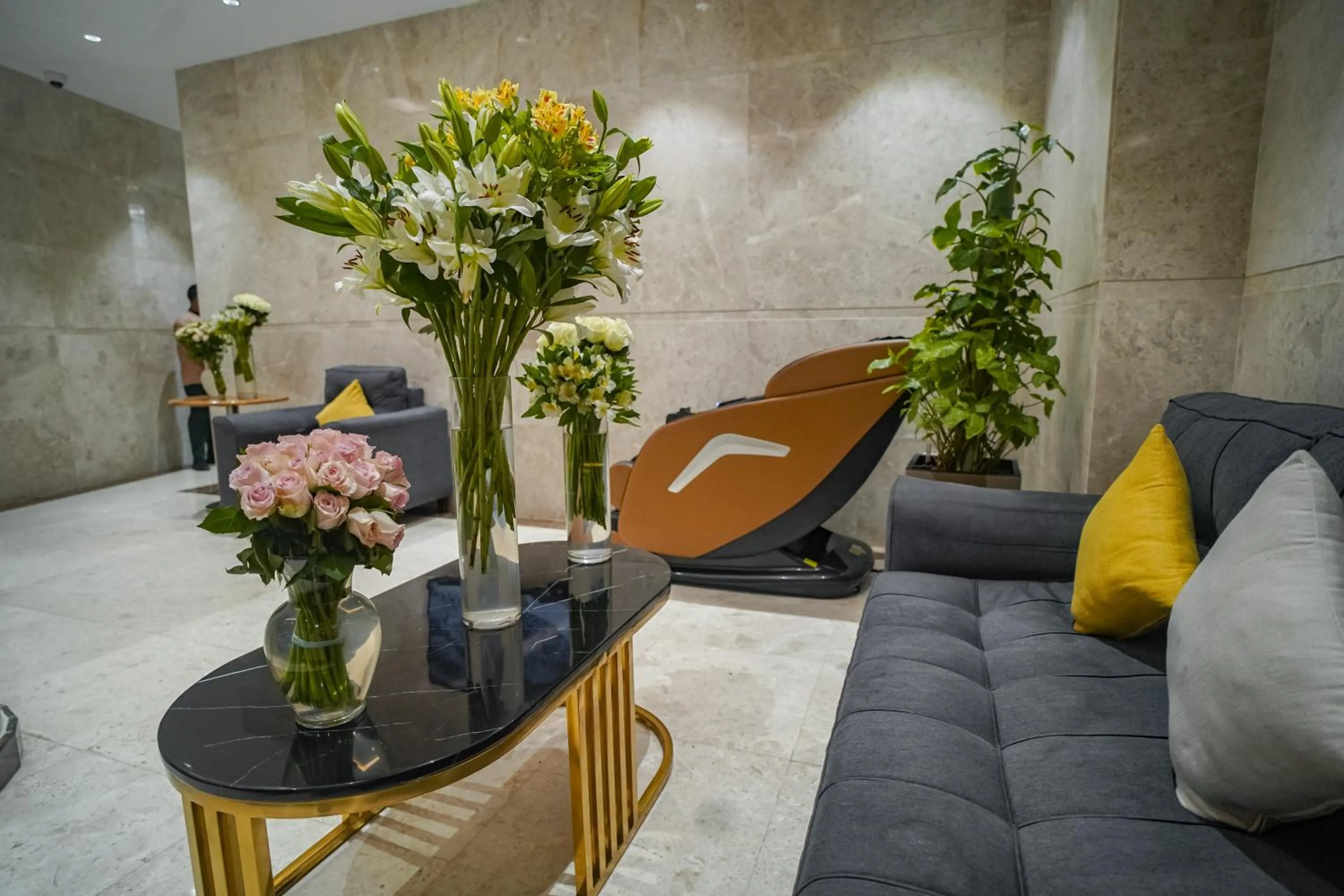 Seating area in Worth Elite Hotel