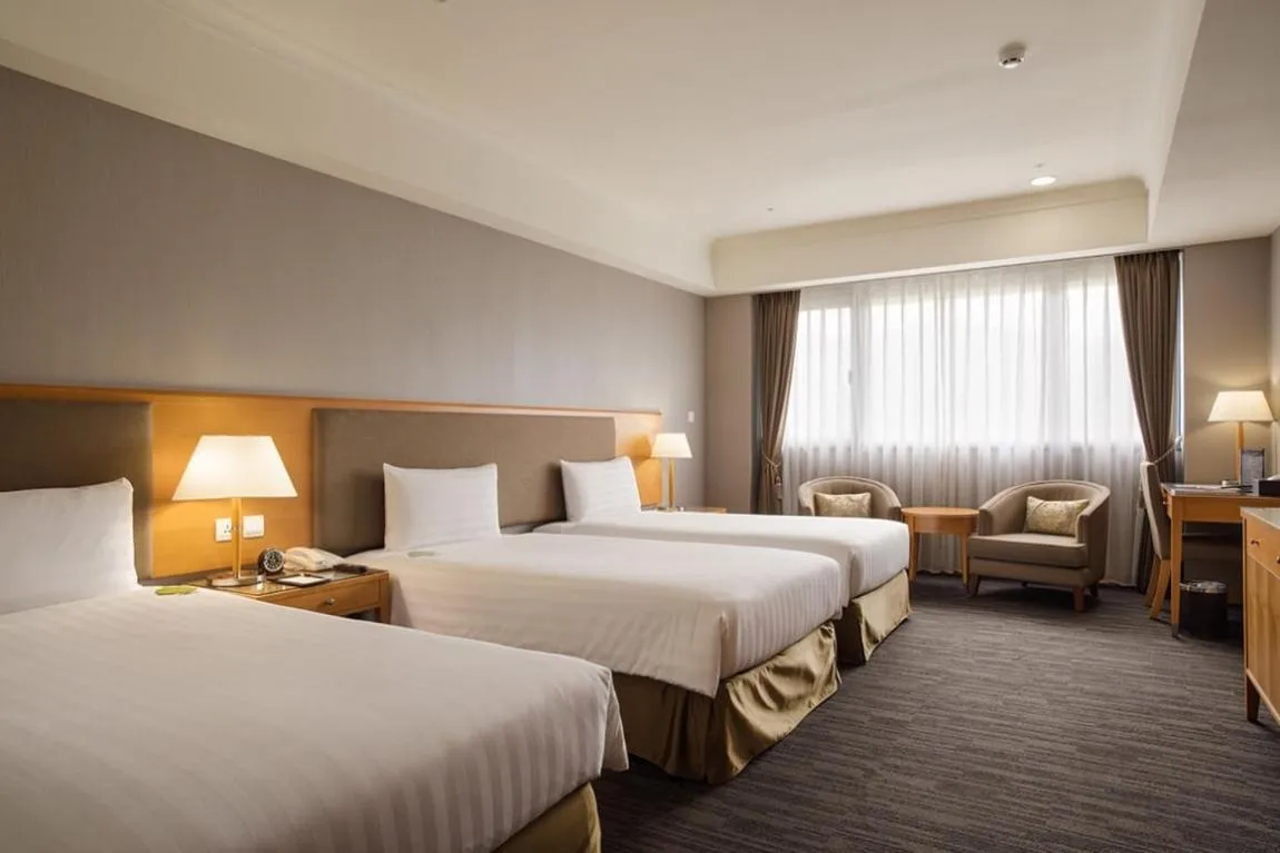 Bedroom, Bed in Capital O 1194 Bee Hotel