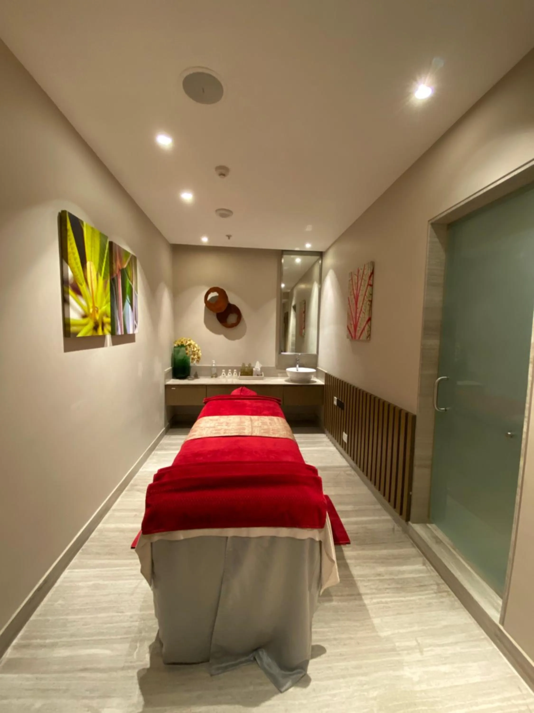 Massage, Bed in Welcomhotel by ITC Hotels, Richmond Road, Bengaluru