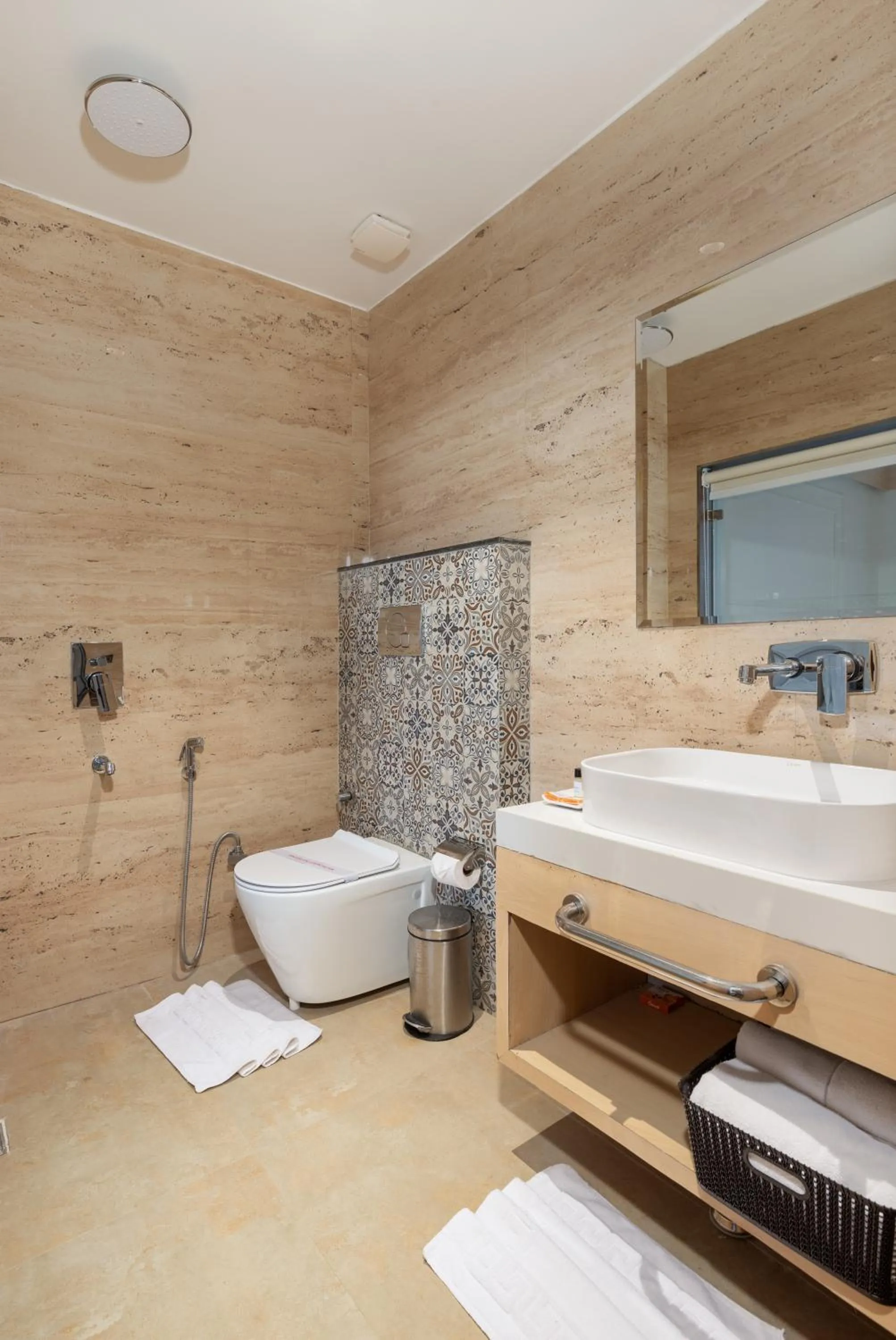 Shower in Hotel Caesars Palace