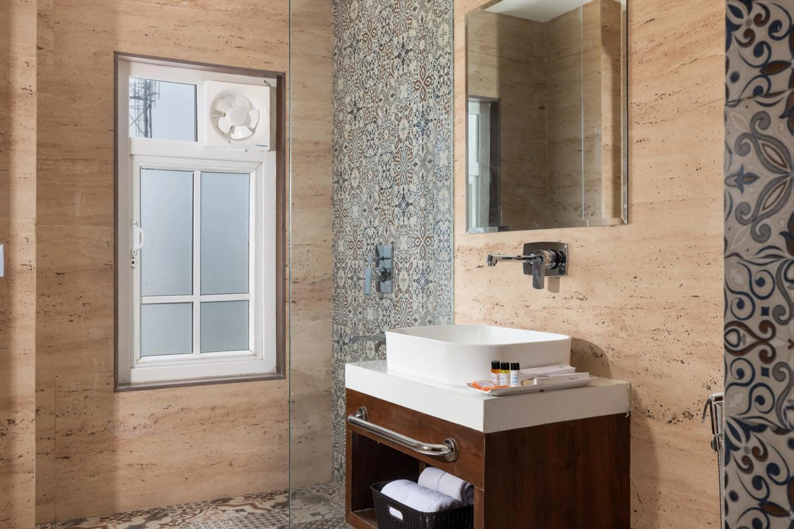 Shower in Hotel Caesars Palace