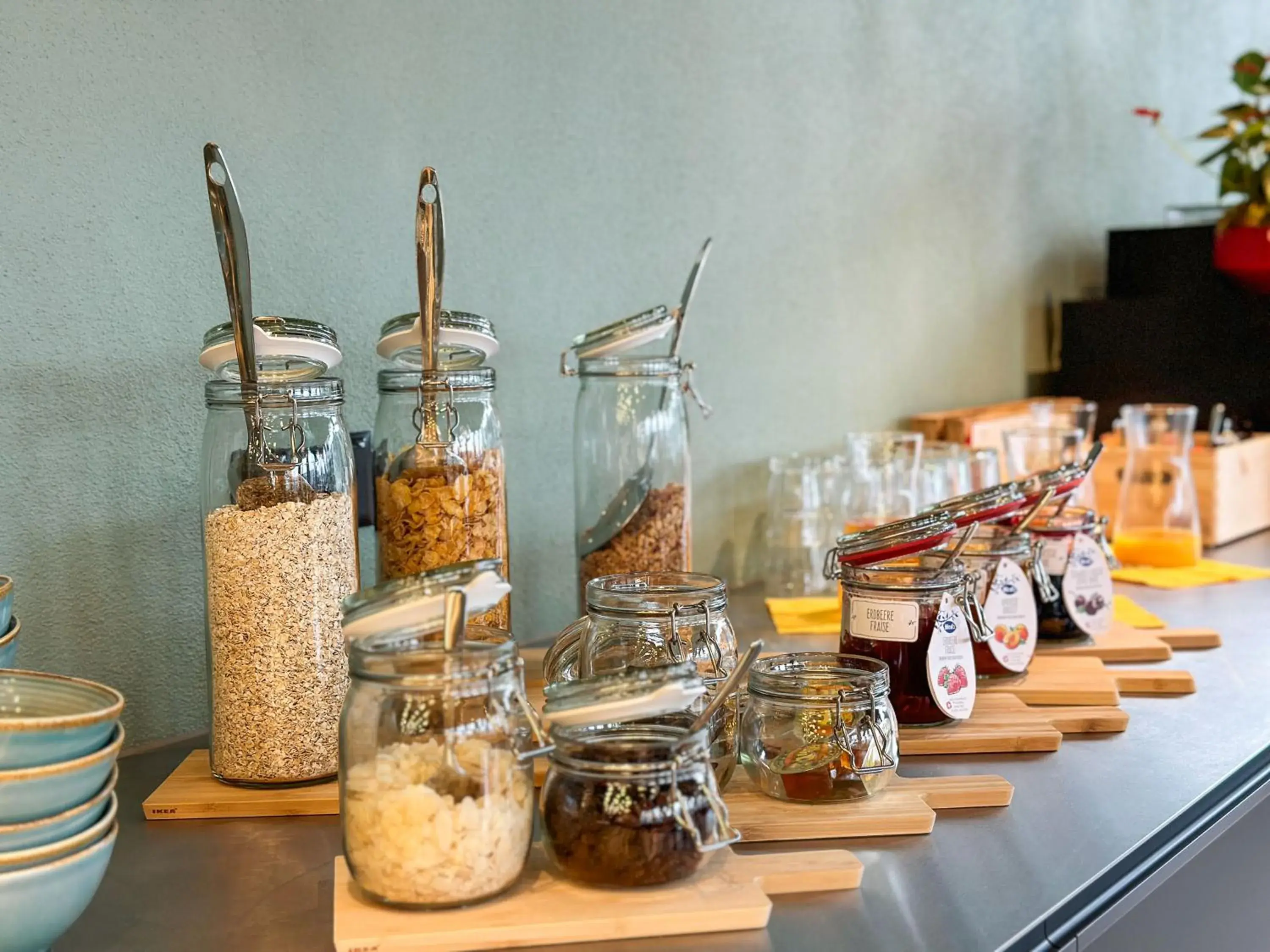 Buffet breakfast in Tailormade Hotel BAB Bachenbülach Buffet breakfast in Tailormade Hotel BAB Bachenbülach