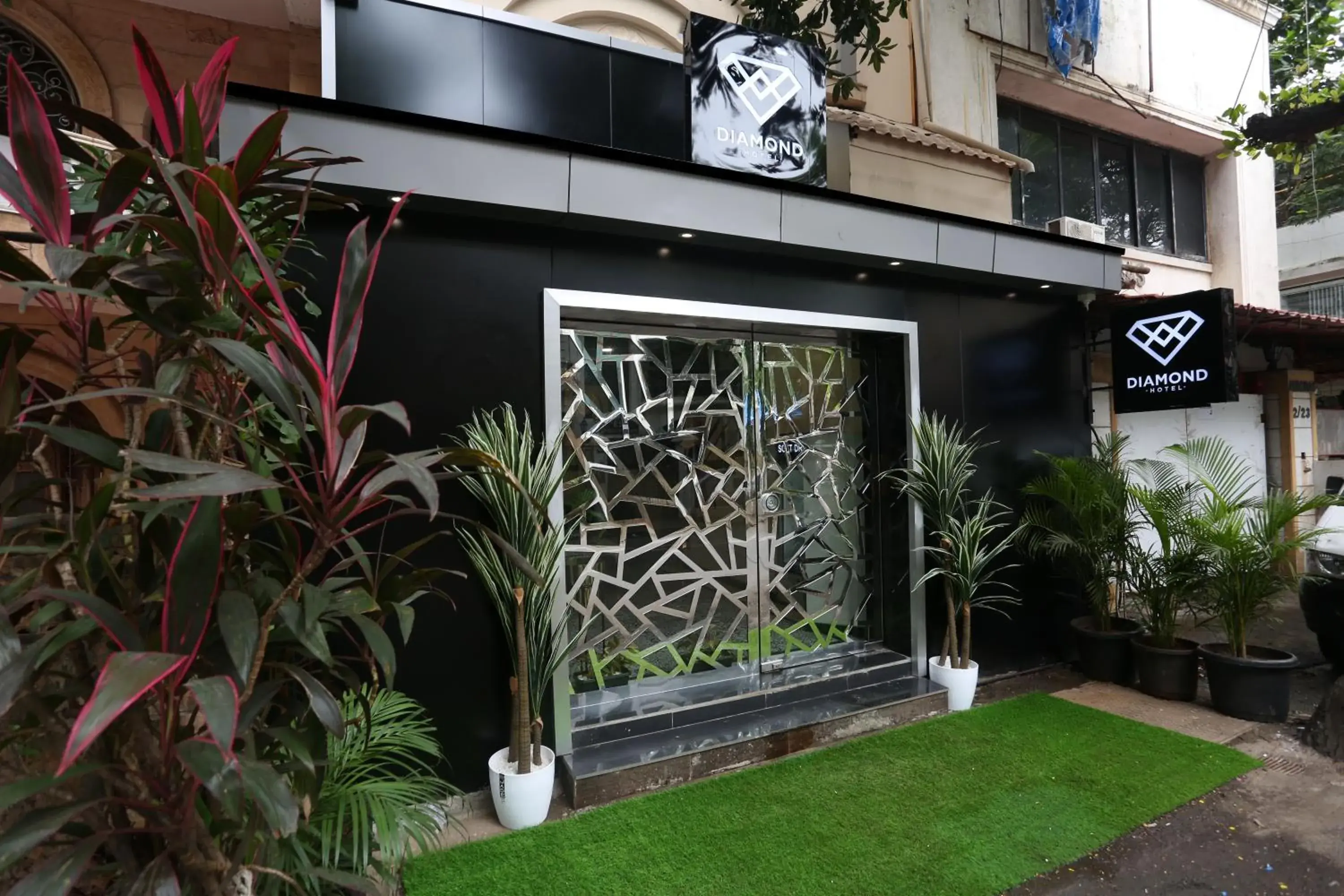 Property building in DIAMOND HOTEL Property building in DIAMOND HOTEL