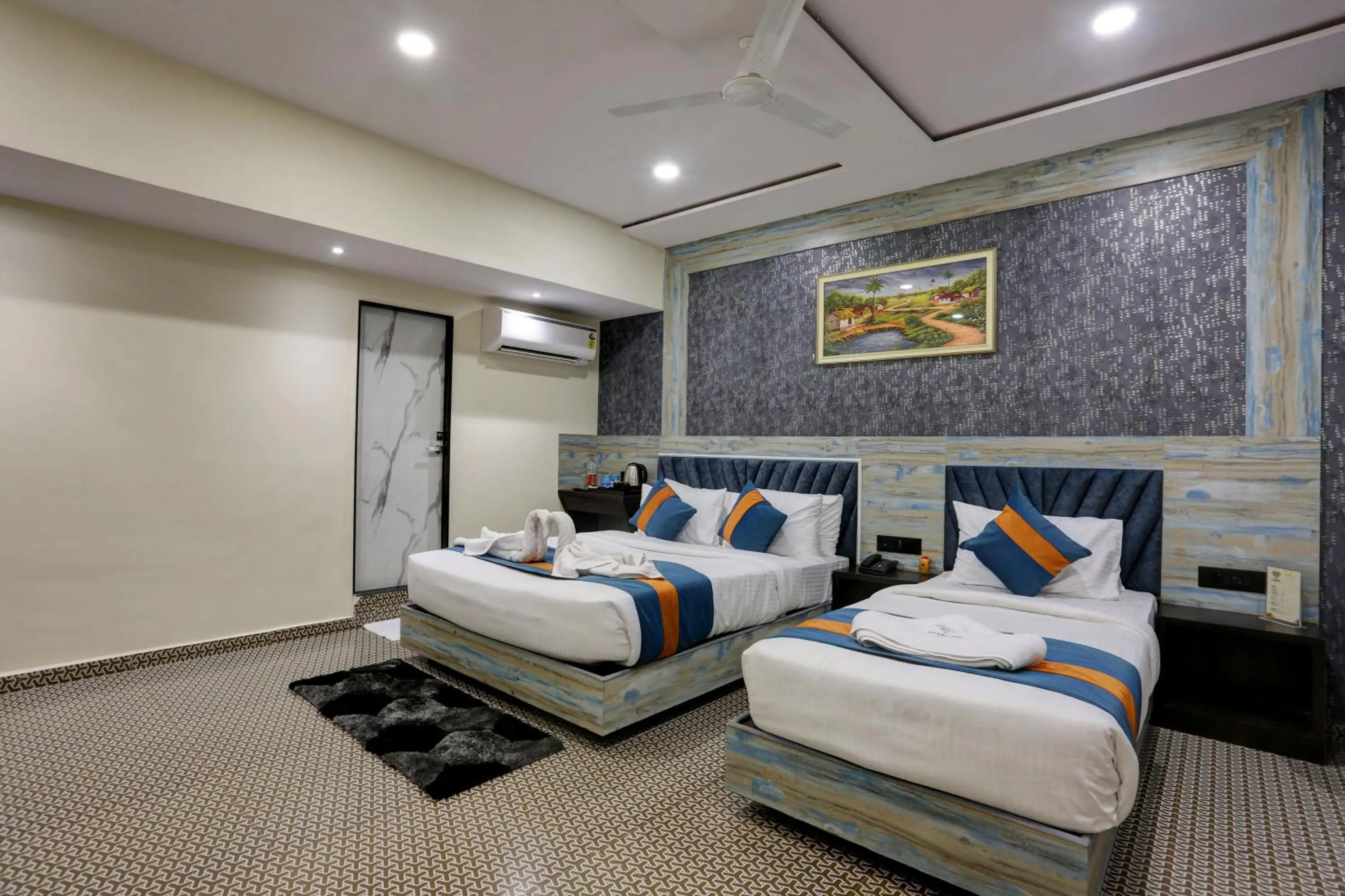 Bedroom, Bed in DIAMOND HOTEL