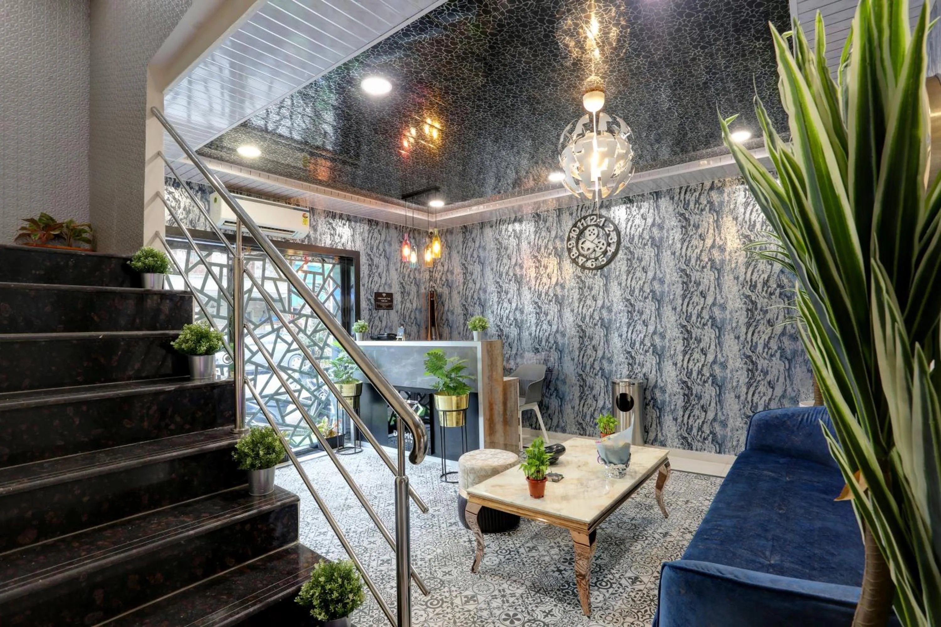 Living room in DIAMOND HOTEL