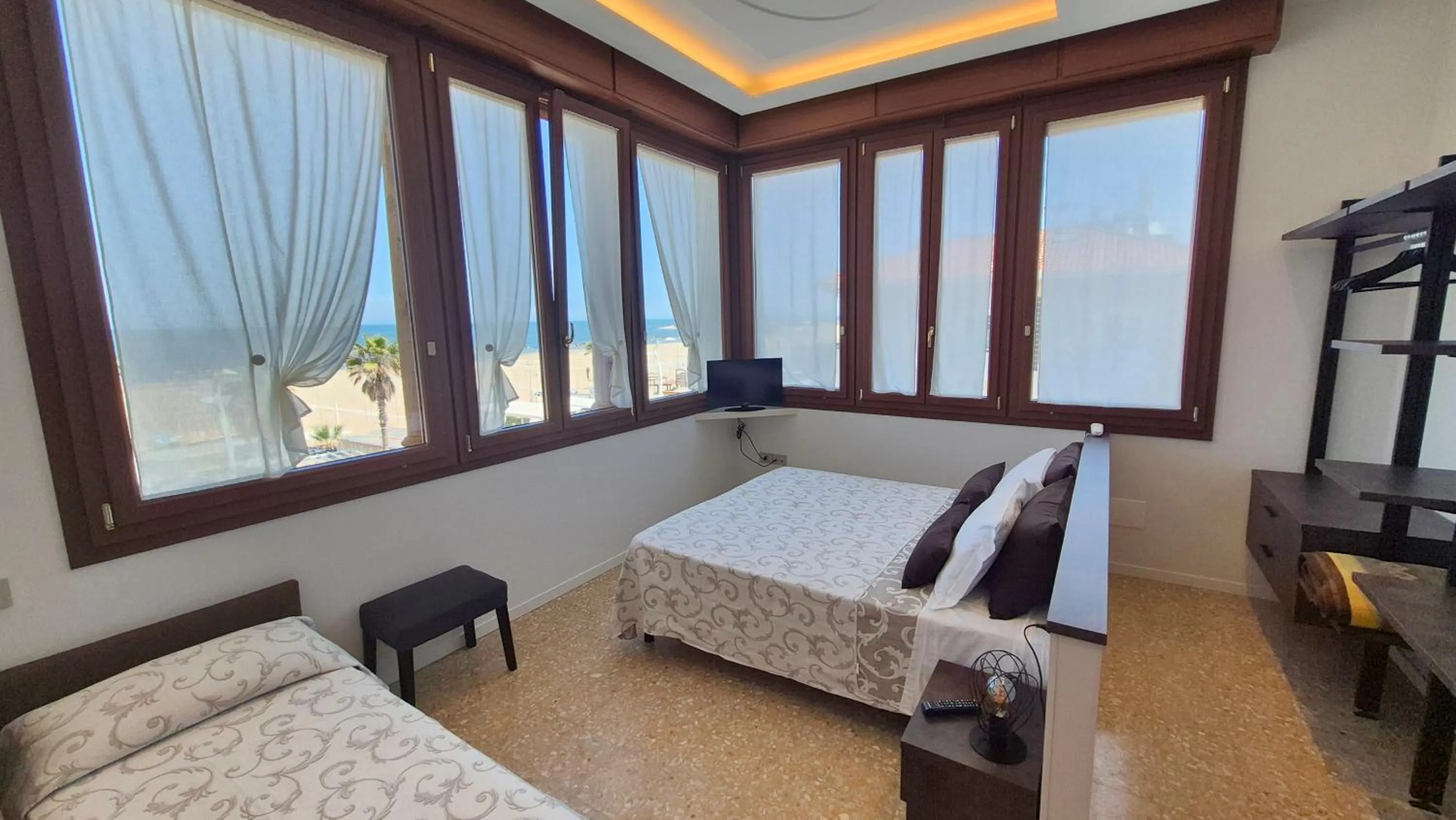 Sea view, Bed in Hotel Villa Fulgida