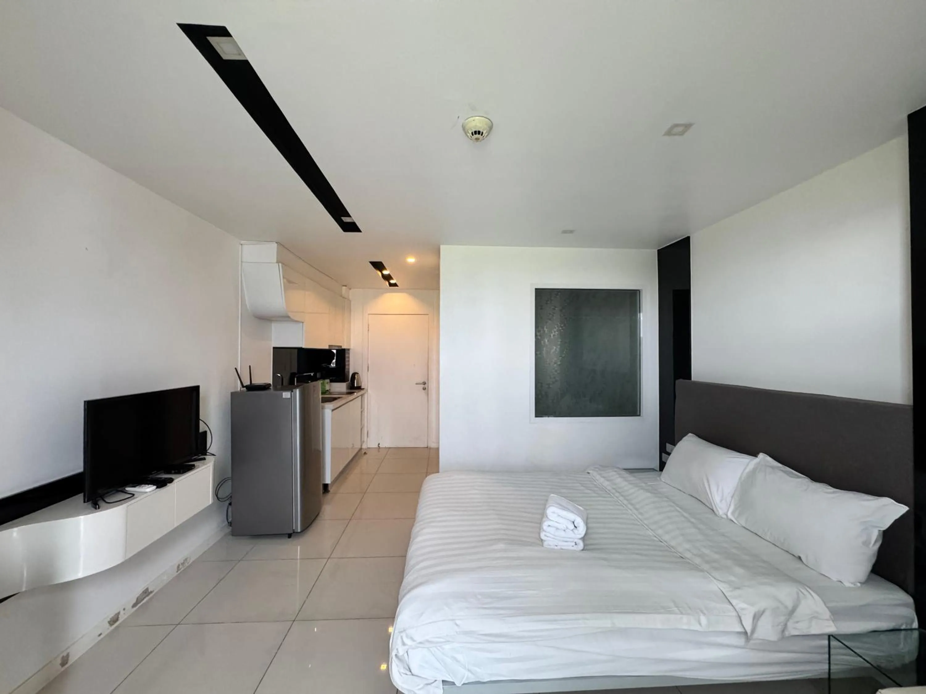 Photo of the whole room, Bed in City Center Residence & Hot Hot Hot